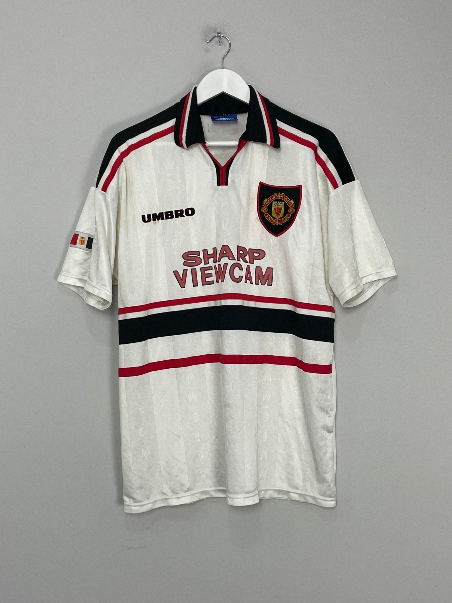 Shop 1997/99 MANCHESTER UNITED AWAY SHIRT (XL) UMBRO, classic football shirts, vintage football shirts & retro soccer jerseys at Cult Kits