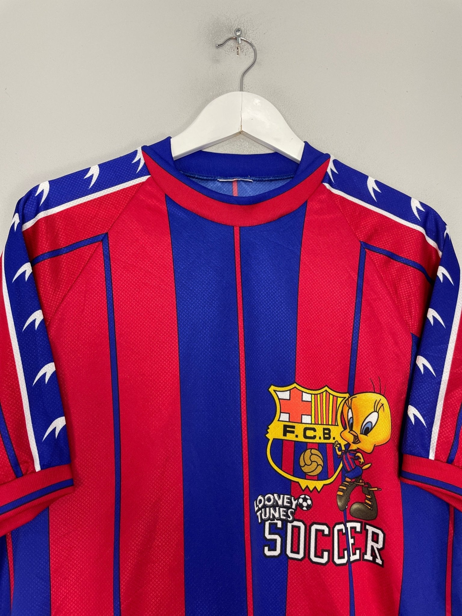 Shop 1998 BARCELONA X LOONEY TUNES SHIRT (L) OM, classic football shirts, vintage football shirts & retro soccer jerseys at Cult Kits