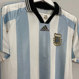 Shop 1998/00 ARGENTINA HOME SHIRT (M) ADIDAS, classic football shirts, vintage football shirts & retro soccer jerseys at Cult Kits