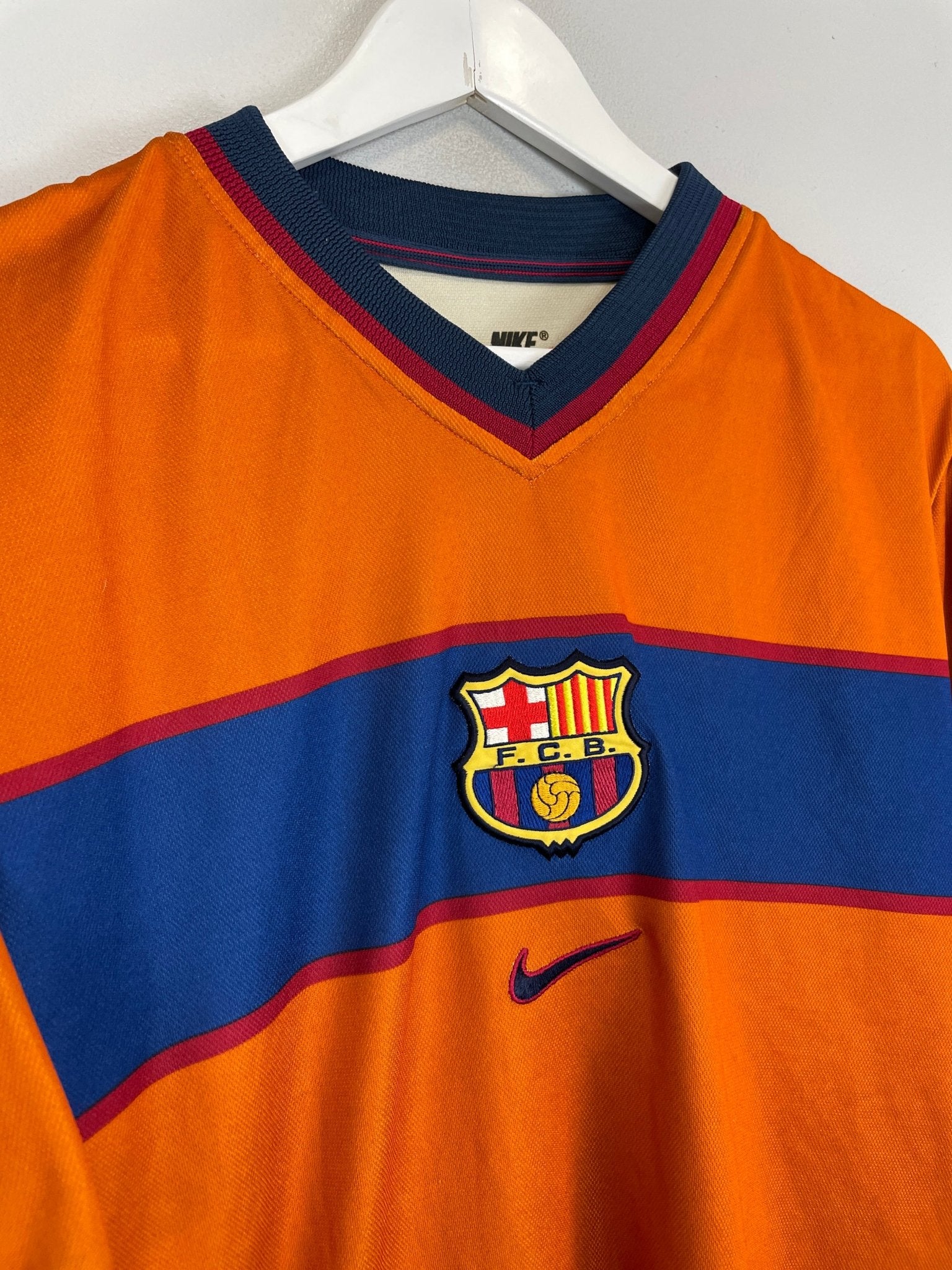 Shop 1998/00 BARCELONA #15 AWAY SHIRT (M) NIKE, classic football shirts, vintage football shirts & retro soccer jerseys at Cult Kits