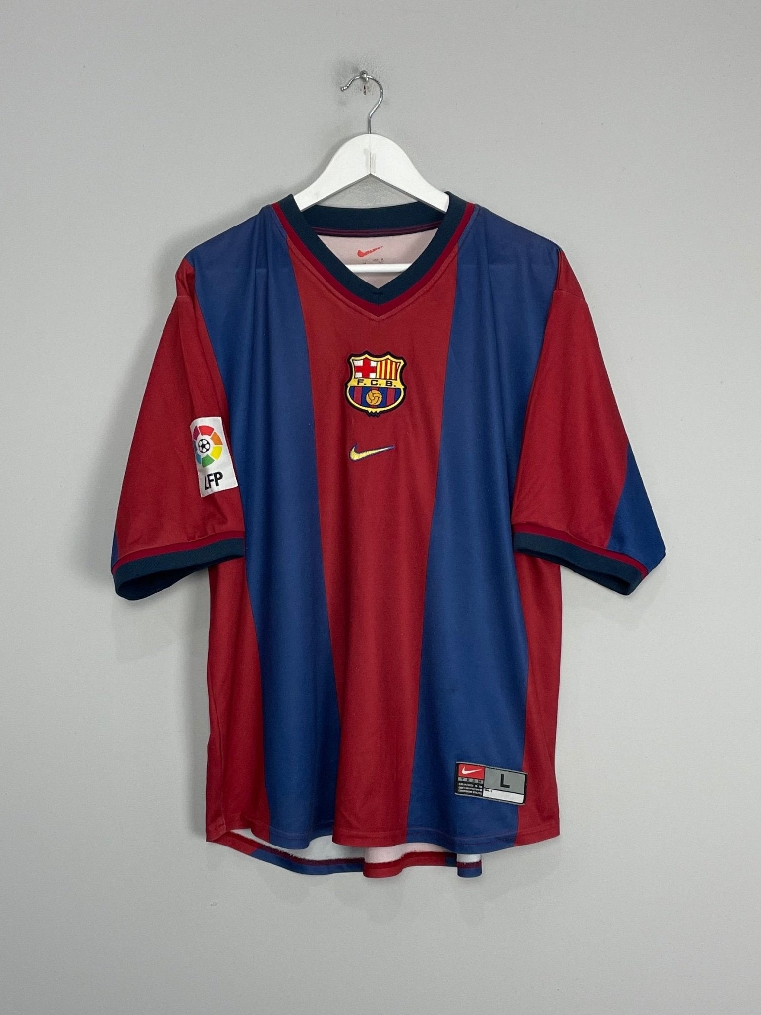 Shop 1998/00 BARCELONA GUARDIOLA #4 HOME SHIRT (L) NIKE, classic football shirts, vintage football shirts & retro soccer jerseys at Cult Kits