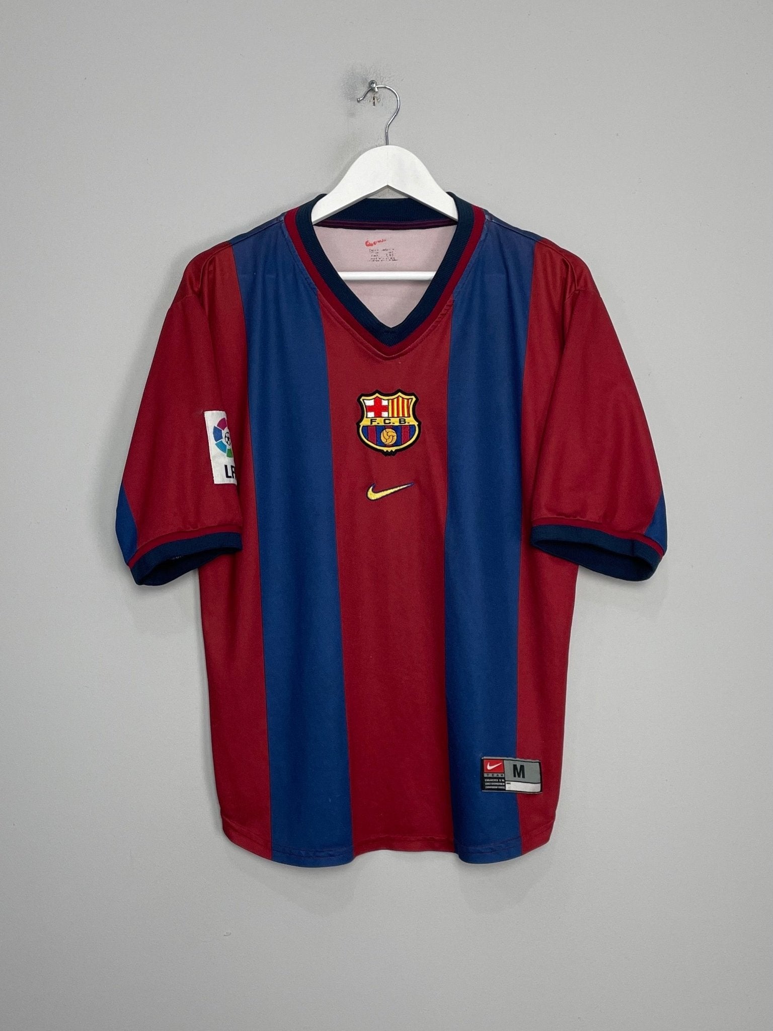 Shop 1998/00 BARCELONA GUARDIOLA #4 HOME SHIRT (M) NIKE, classic football shirts, vintage football shirts & retro soccer jerseys at Cult Kits