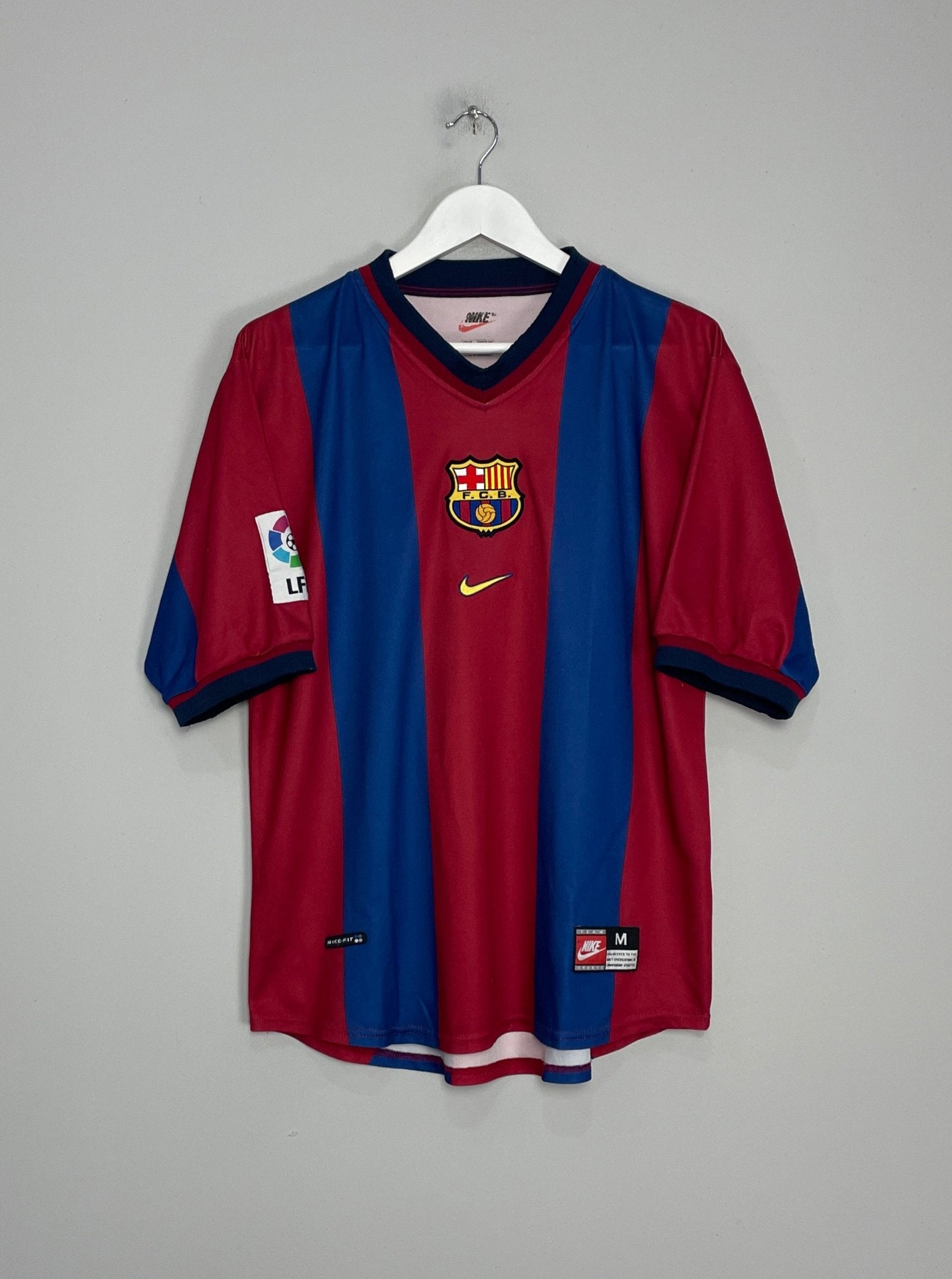 Shop 1998/00 BARCELONA GUARDIOLA #4 HOME SHIRT (M) NIKE, classic football shirts, vintage football shirts & retro soccer jerseys at Cult Kits