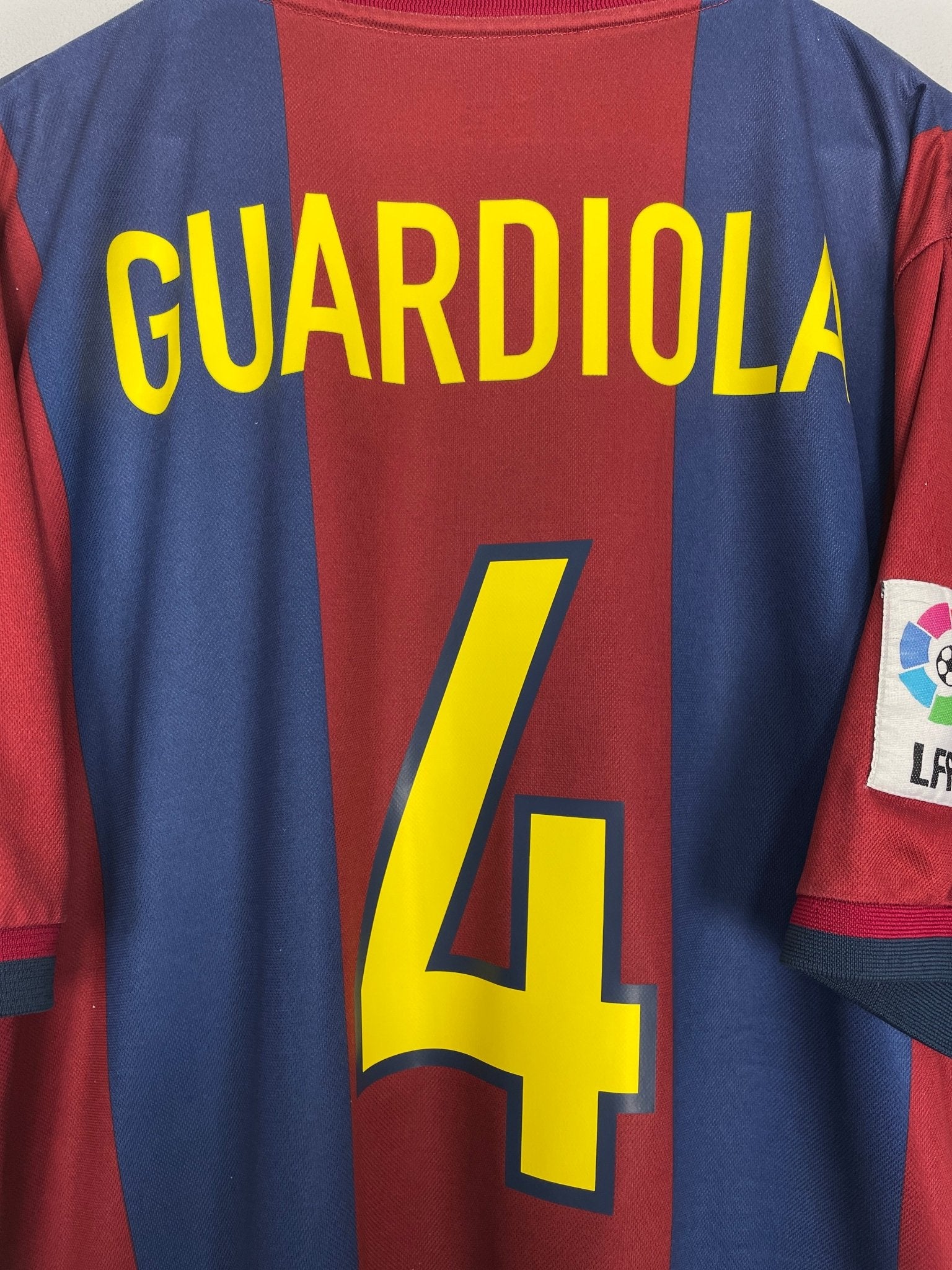 Shop 1998/00 BARCELONA GUARDIOLA #4 HOME SHIRT (XL) NIKE, classic football shirts, vintage football shirts & retro soccer jerseys at Cult Kits