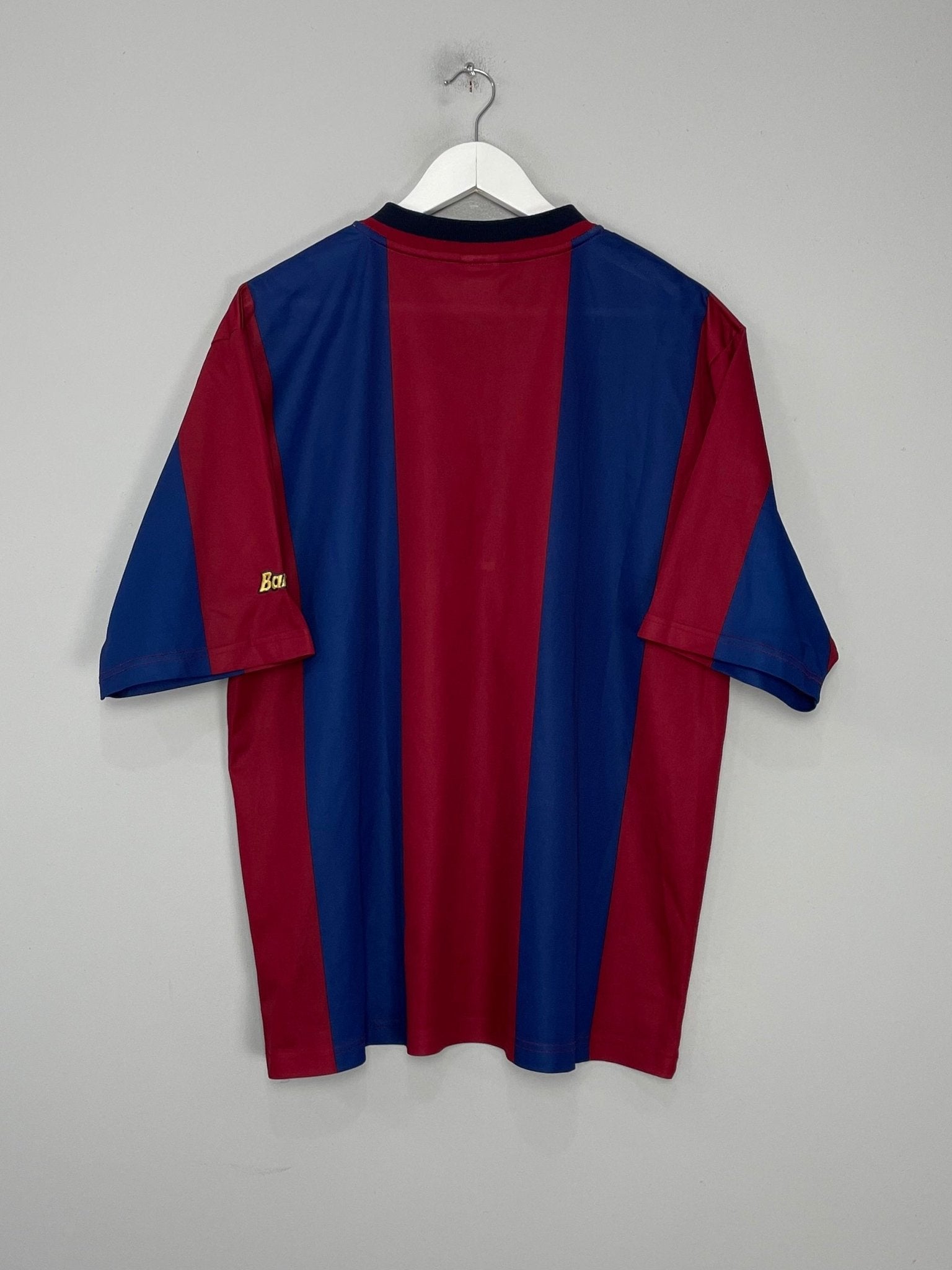Shop 1998/00 BARCELONA HOME SHIRT (XL) BASIC NIKE, classic football shirts, vintage football shirts & retro soccer jerseys at Cult Kits
