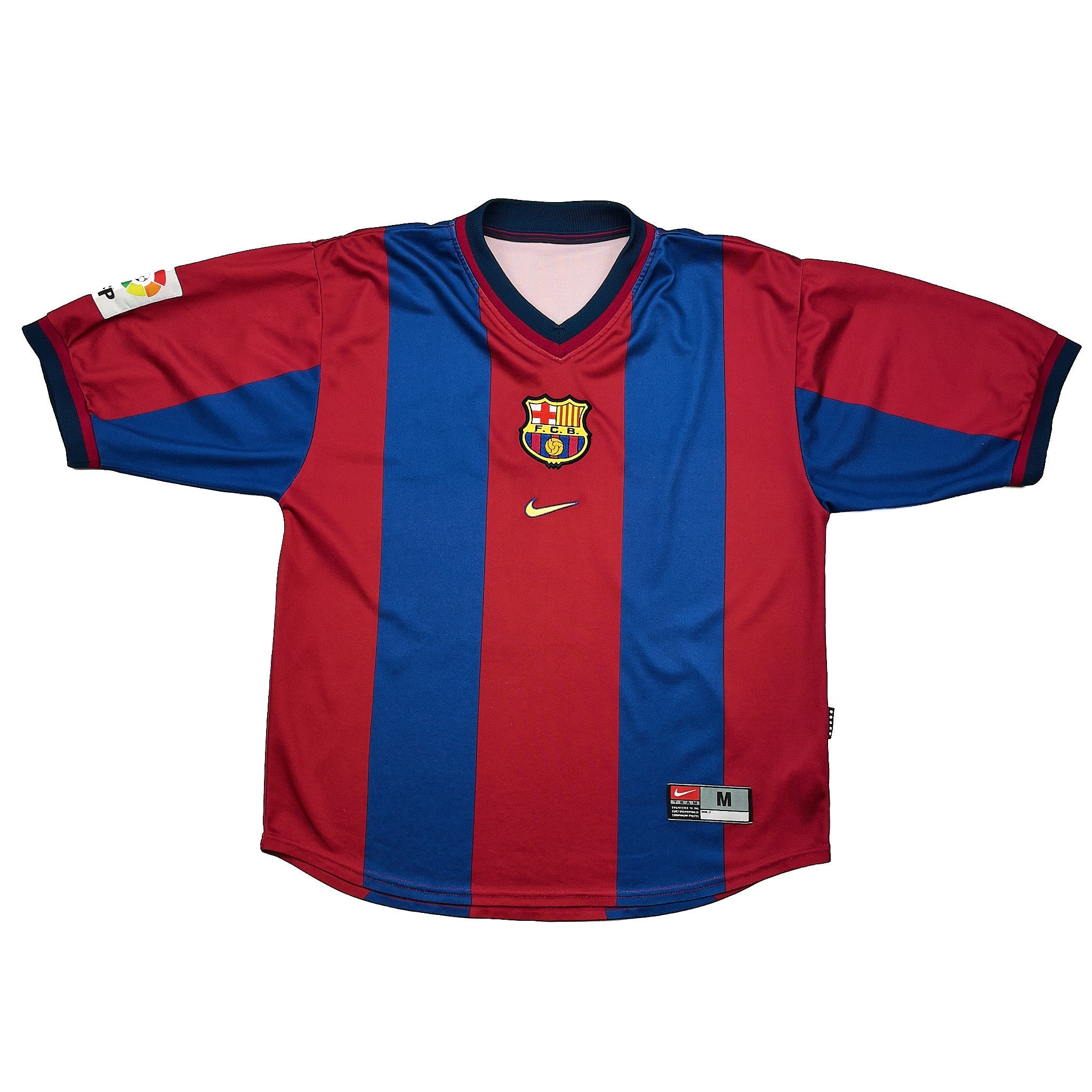 Buy 1998/00 Barcelona Rivaldo 11 Home Shirt (M) Nike ~ Free worldwide shipping ~ Authentic Vintage Football Shirts from Cult Kits
