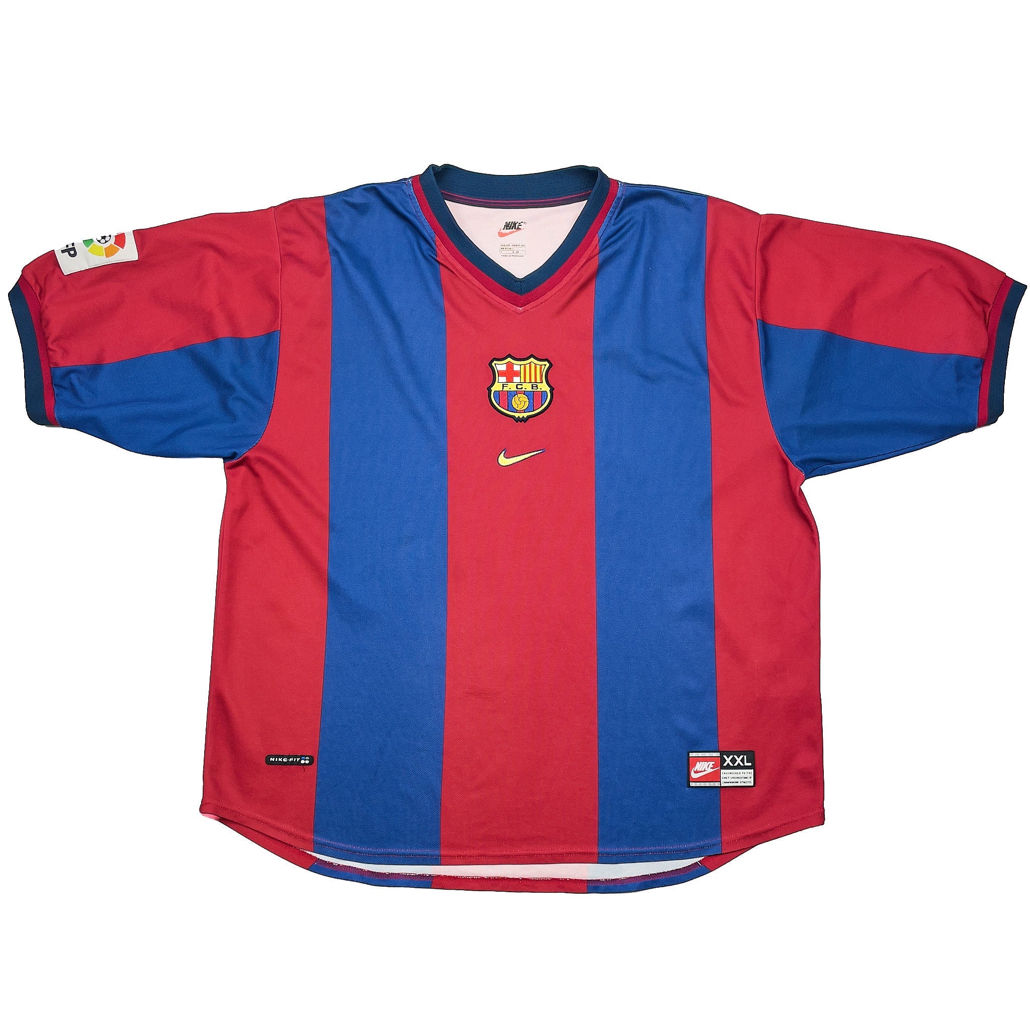Buy 1998/00 Barcelona Xavi 26 Home Shirt (XXL) Nike ~ Free worldwide shipping available ~ Authentic Vintage Football Shirts from Cult Kits