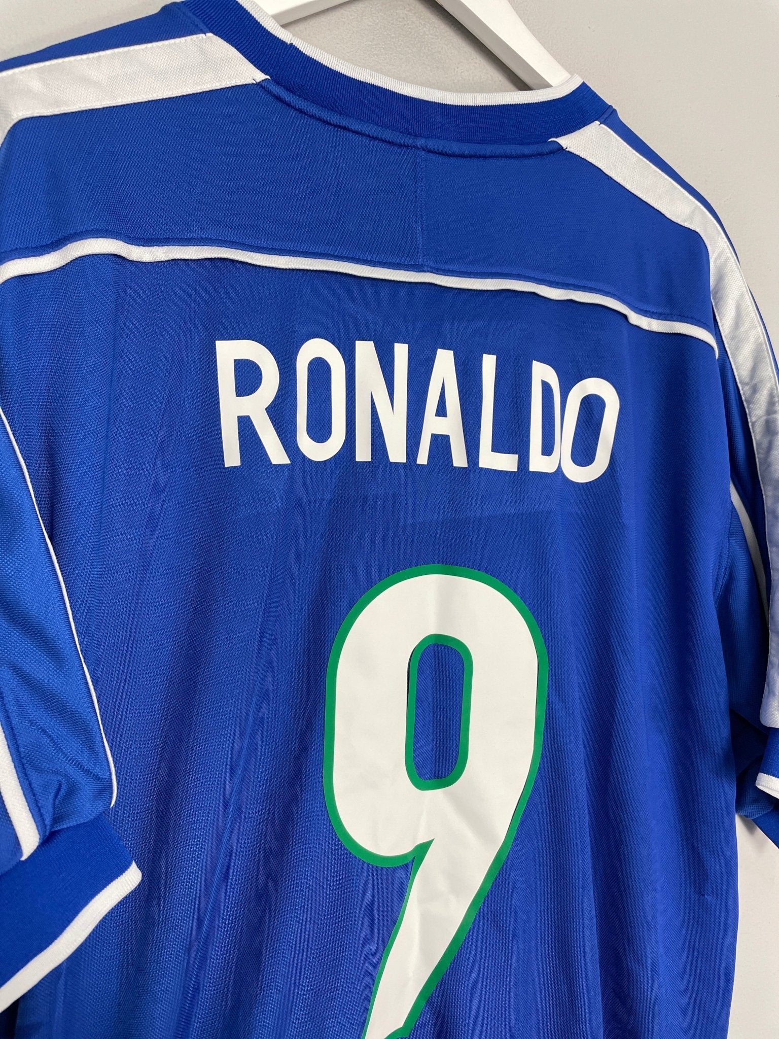 Shop 1998/00 BRAZIL RONALDO #9 AWAY SHIRT (L) NIKE, classic football shirts, vintage football shirts & retro soccer jerseys at Cult Kits