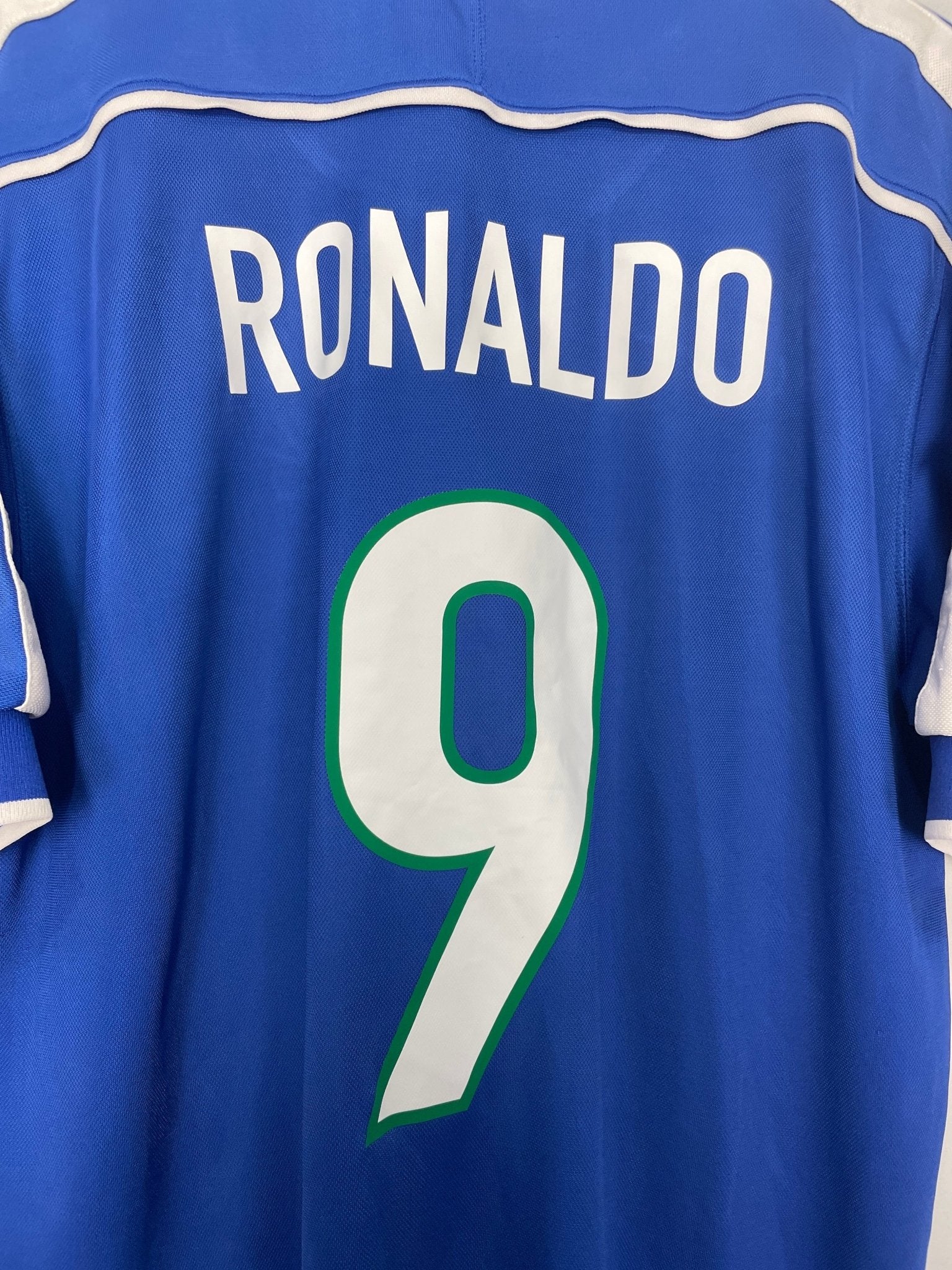 Shop 1998/00 BRAZIL RONALDO #9 AWAY SHIRT (L) NIKE, classic football shirts, vintage football shirts & retro soccer jerseys at Cult Kits