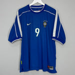 Shop 1998/00 BRAZIL RONALDO #9 AWAY SHIRT (XL) NIKE, classic football shirts, vintage football shirts & retro soccer jerseys at Cult Kits