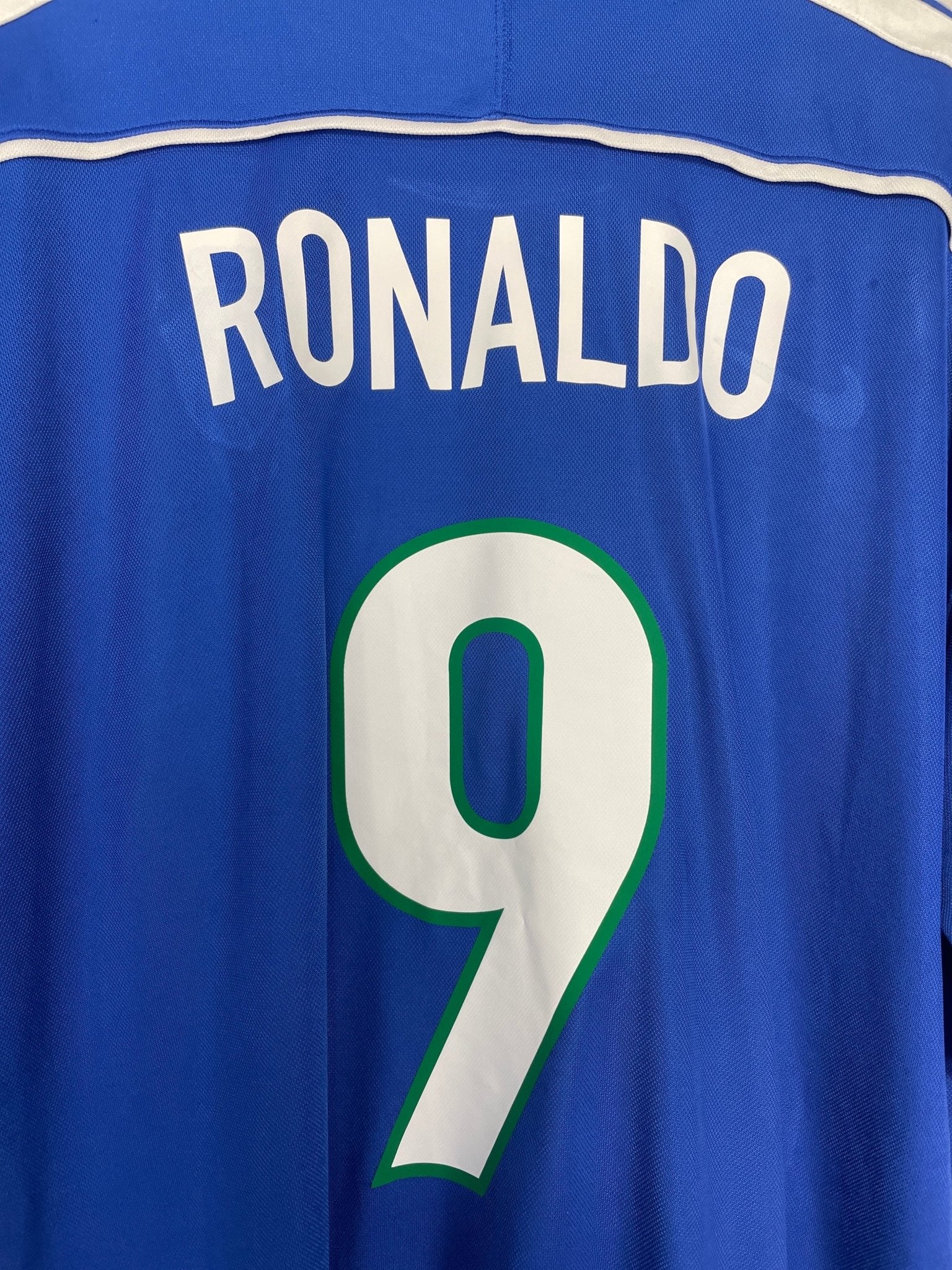 Shop 1998/00 BRAZIL RONALDO #9 AWAY SHIRT (XL) NIKE, classic football shirts, vintage football shirts & retro soccer jerseys at Cult Kits