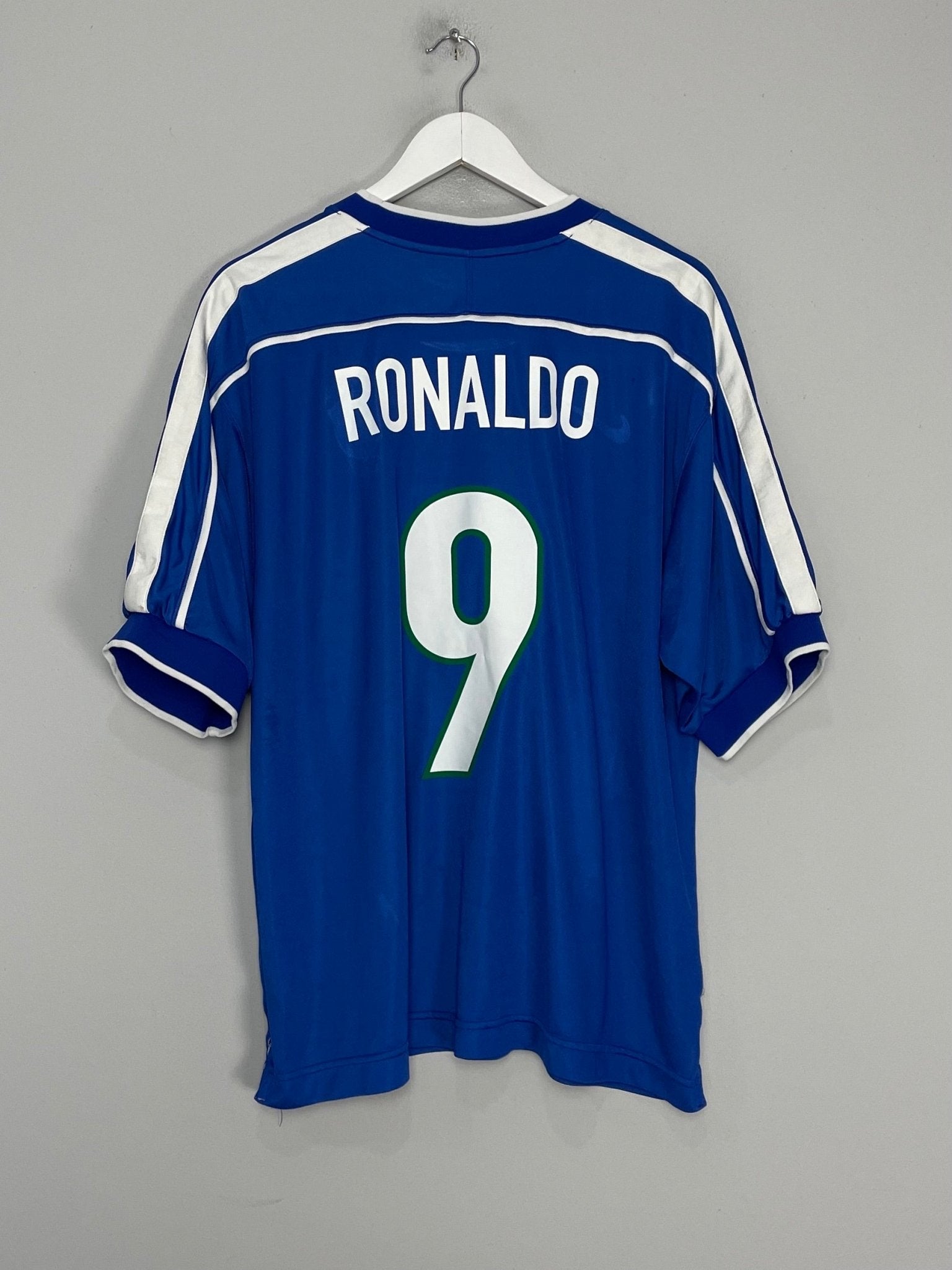 Shop 1998/00 BRAZIL RONALDO #9 AWAY SHIRT (XL) NIKE, classic football shirts, vintage football shirts & retro soccer jerseys at Cult Kits