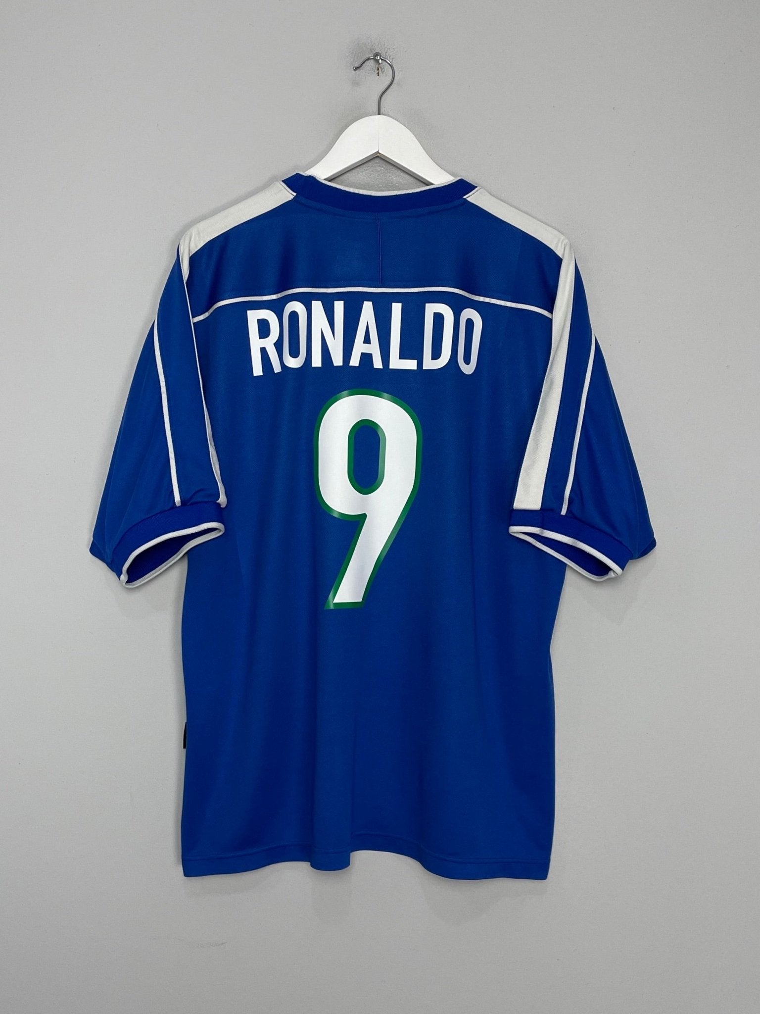 Shop 1998/00 BRAZIL RONALDO #9 AWAY SHIRT (XL) NIKE, classic football shirts, vintage football shirts & retro soccer jerseys at Cult Kits
