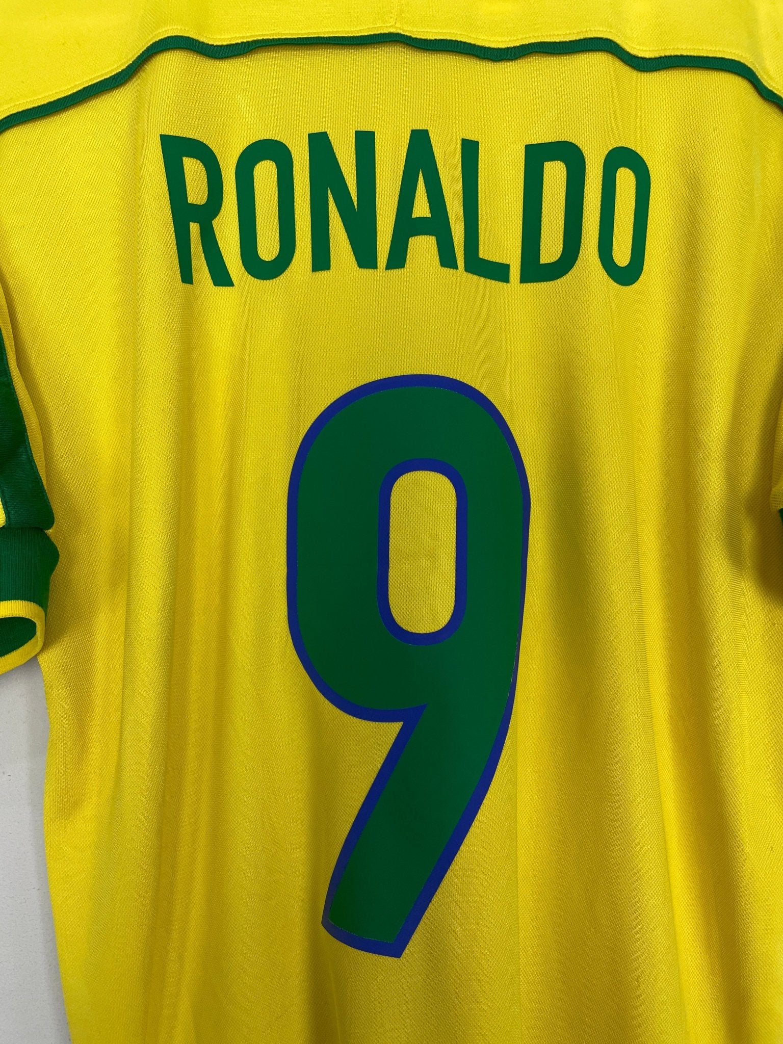 Shop 1998/00 BRAZIL RONALDO #9 HOME SHIRT (M) NIKE, classic football shirts, vintage football shirts & retro soccer jerseys at Cult Kits