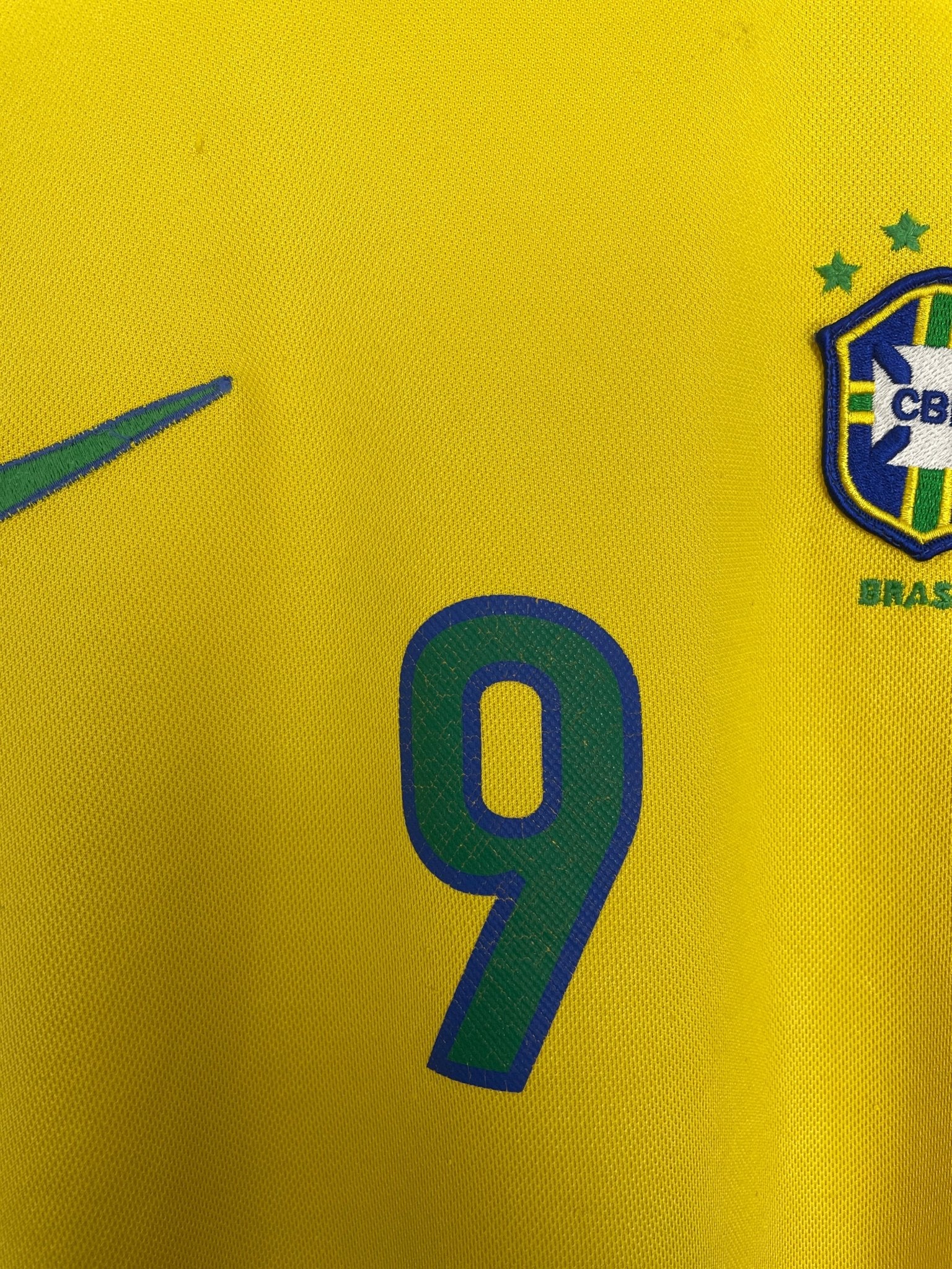 Shop 1998/00 BRAZIL RONALDO #9 HOME SHIRT (M) NIKE, classic football shirts, vintage football shirts & retro soccer jerseys at Cult Kits