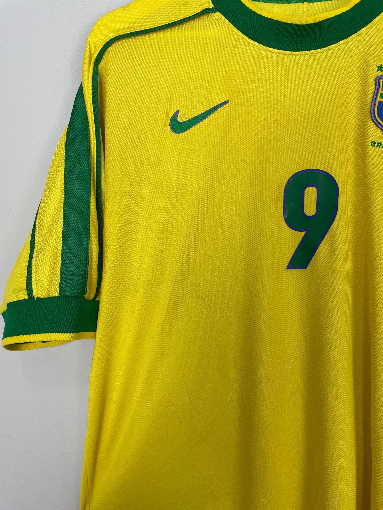 Shop 1998/00 BRAZIL RONALDO #9 HOME SHIRT (M) NIKE, classic football shirts, vintage football shirts & retro soccer jerseys at Cult Kits