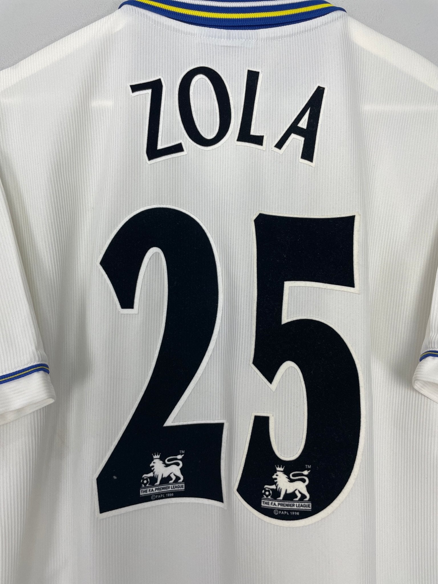 Shop 1998/00 CHELSEA ZOLA #25 AWAY SHIRT (L) UMBRO, classic football shirts, vintage football shirts & retro soccer jerseys at Cult Kits