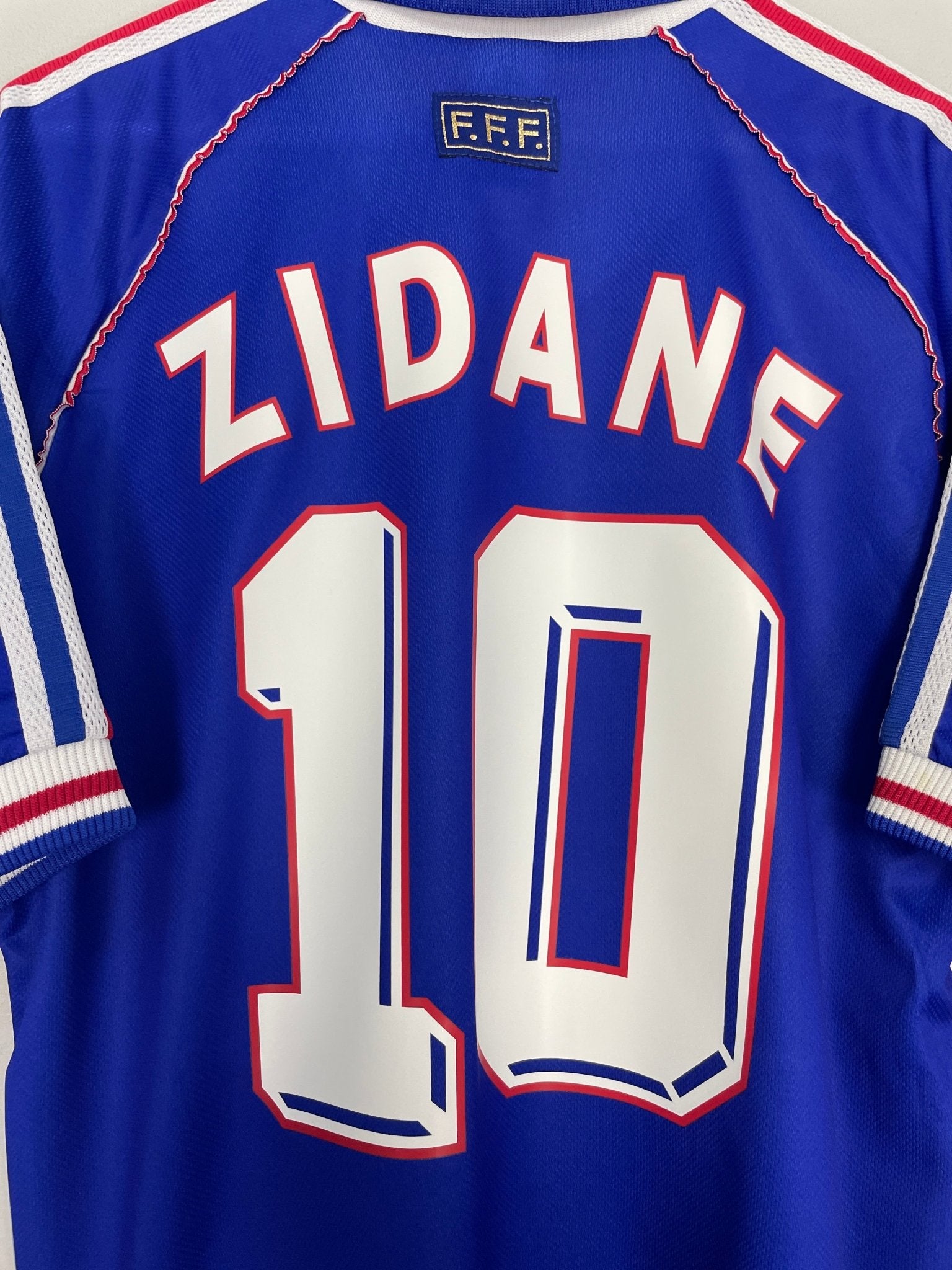 Shop 1998/00 FRANCE ZIDANE #10 HOME SHIRT (L) ADIDAS, classic football shirts, vintage football shirts & retro soccer jerseys at Cult Kits