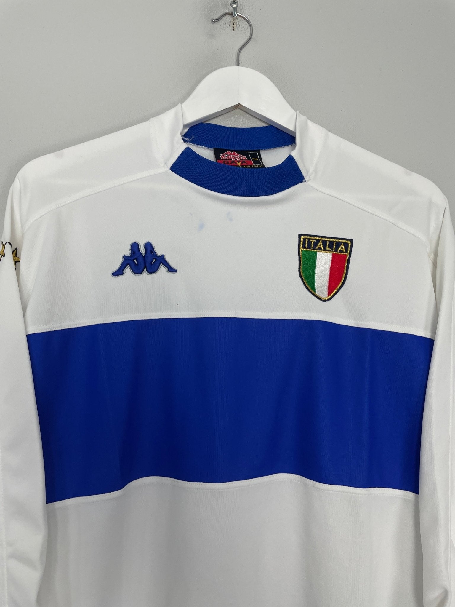 Shop 1998/00 ITALY L/S AWAY SHIRT (L) KAPPA, classic football shirts, vintage football shirts & retro soccer jerseys at Cult Kits