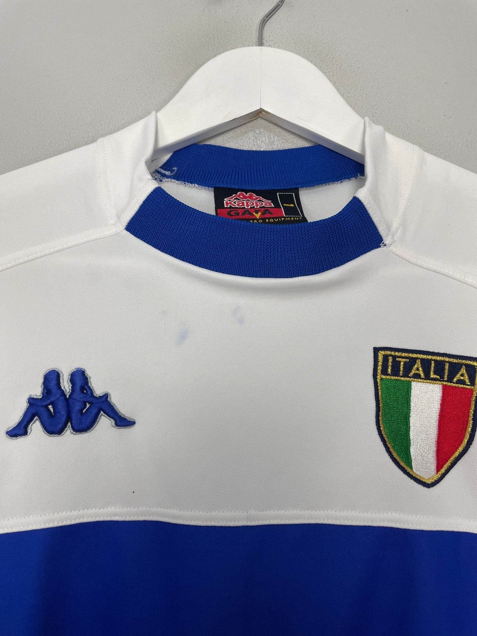 Shop 1998/00 ITALY L/S AWAY SHIRT (L) KAPPA, classic football shirts, vintage football shirts & retro soccer jerseys at Cult Kits