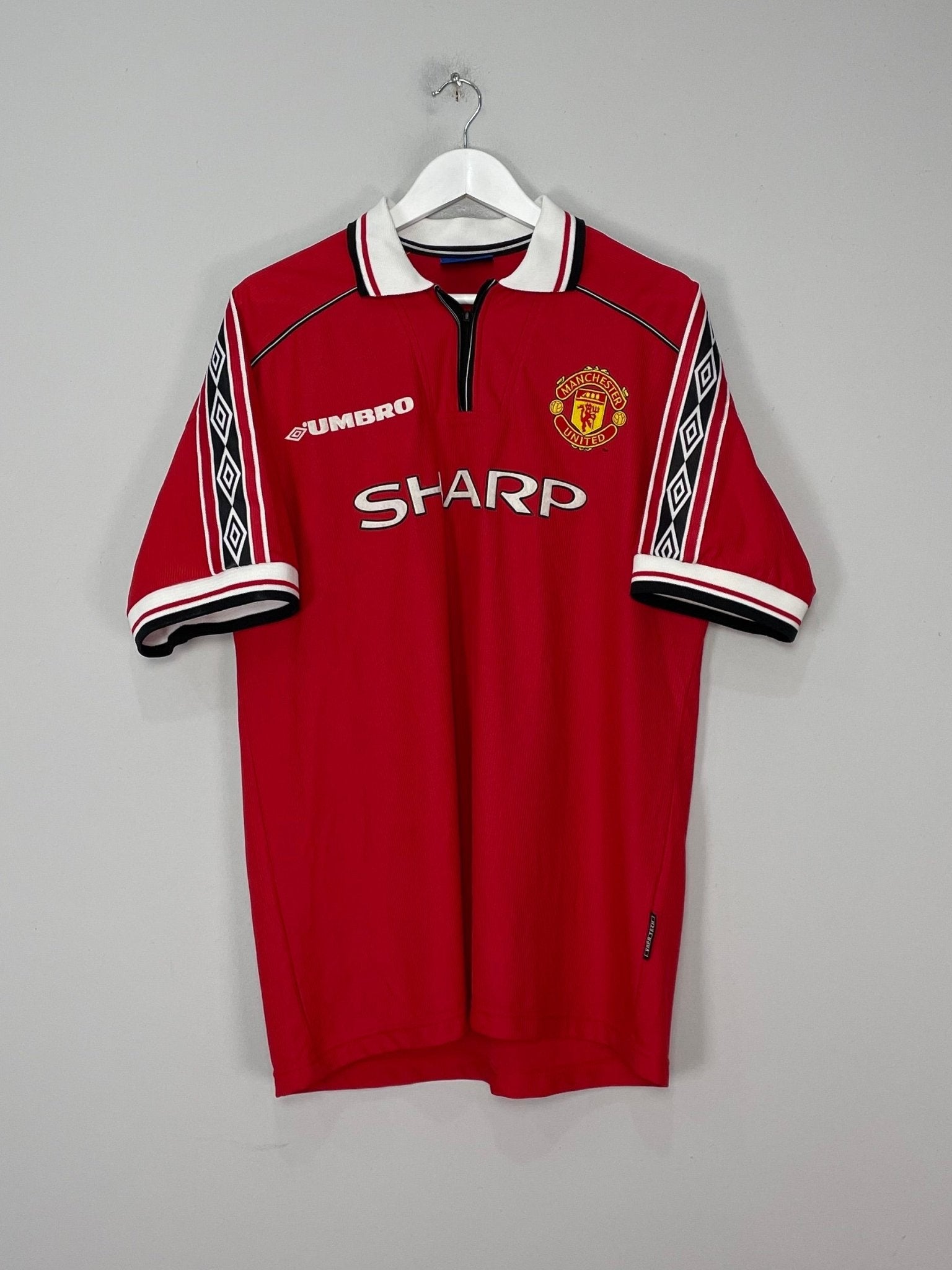 Shop 1998/00 MANCHESTER UNITED BECKHAM #7 HOME SHIRT (XL) UMBRO, classic football shirts, vintage football shirts & retro soccer jerseys at Cult Kits