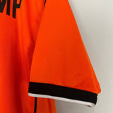 Shop 1998/00 NETHERLANDS BERGKAMP #8 HOME SHIRT (M) NIKE, classic football shirts, vintage football shirts & retro soccer jerseys at Cult Kits