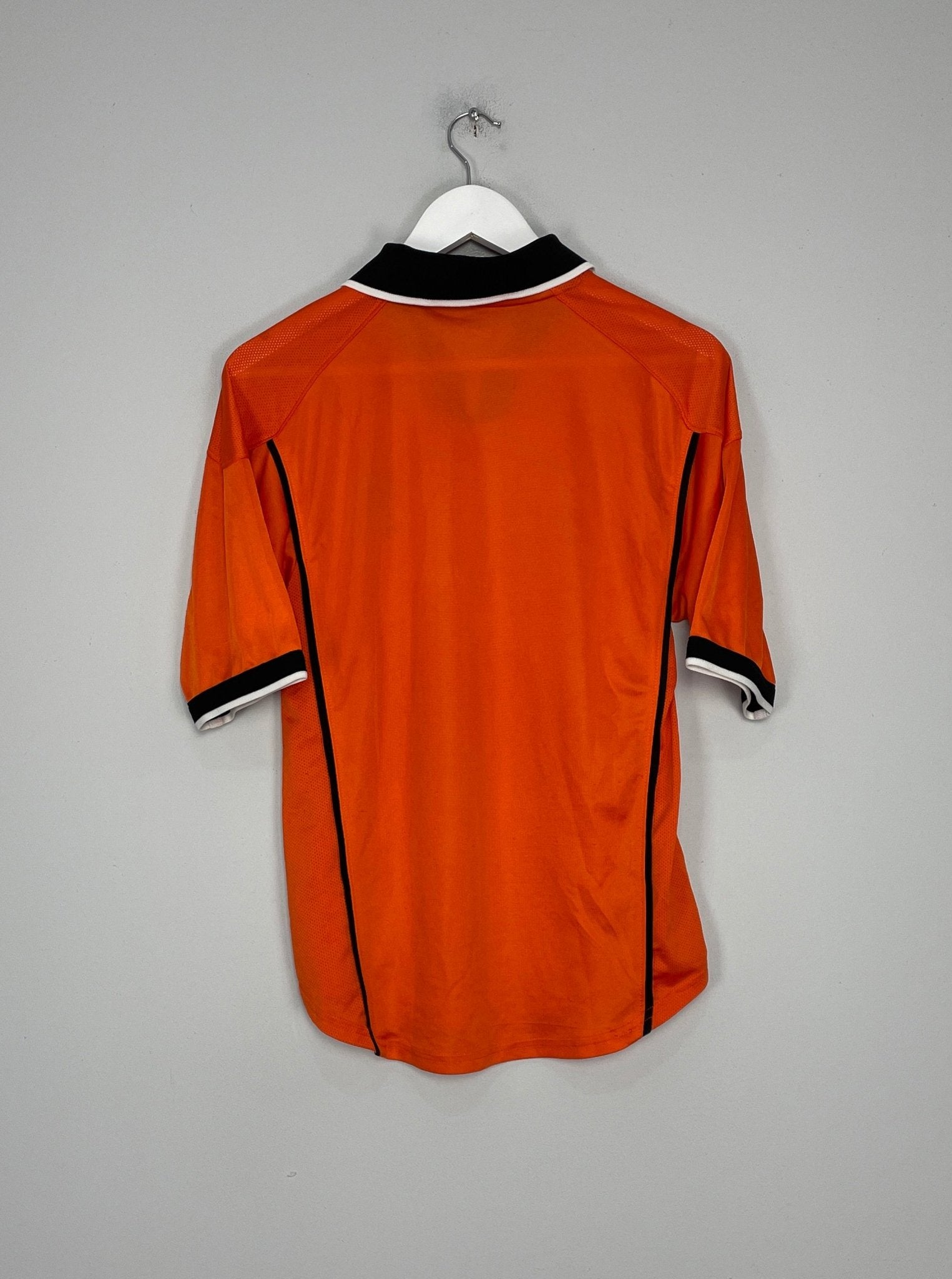 Shop 1998/00 NETHERLANDS HOME SHIRT (S) NIKE, classic football shirts, vintage football shirts & retro soccer jerseys at Cult Kits