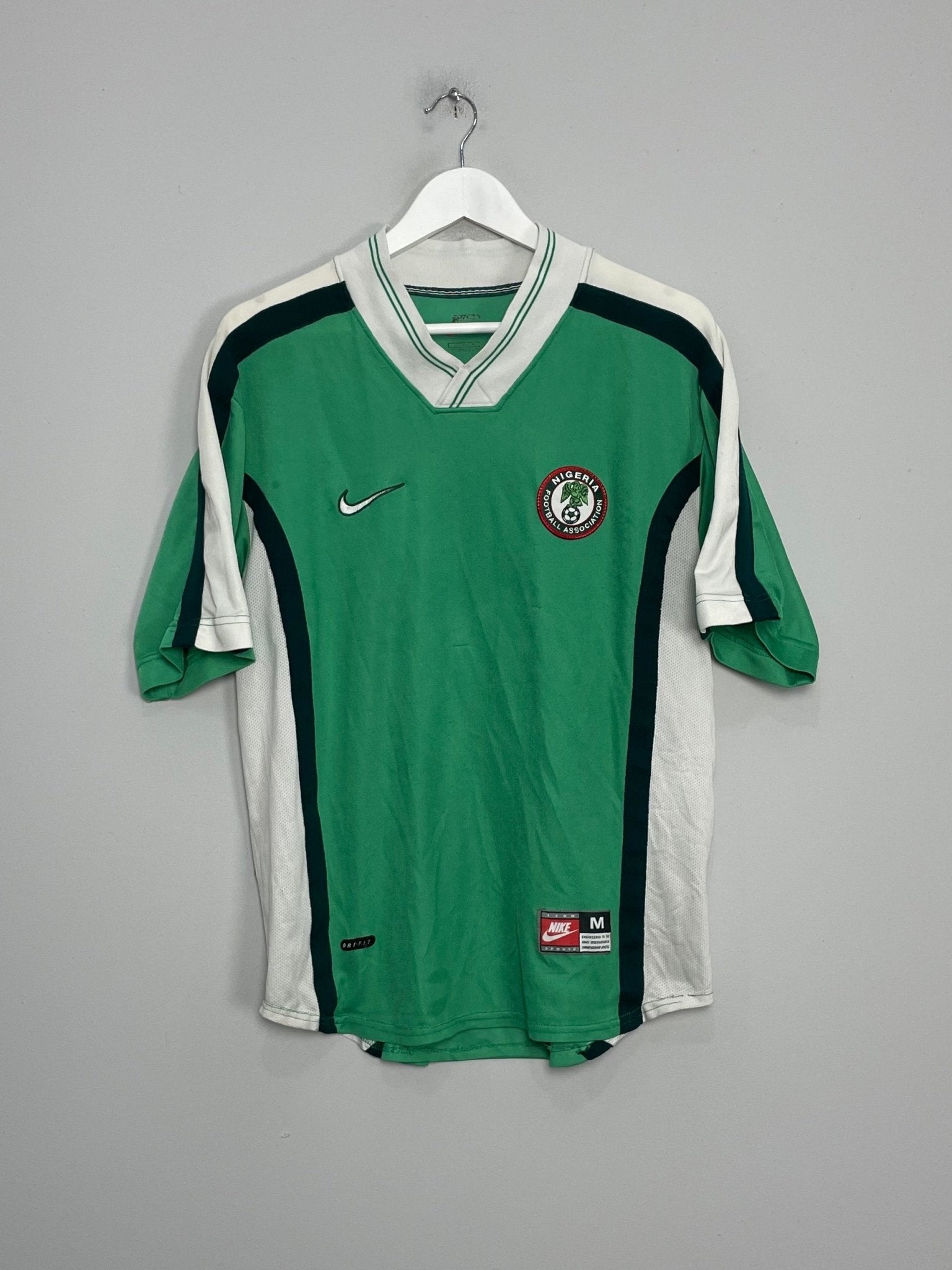 Shop 1998/00 NIGERIA HOME SHIRT (M) NIKE, classic football shirts, vintage football shirts & retro soccer jerseys at Cult Kits