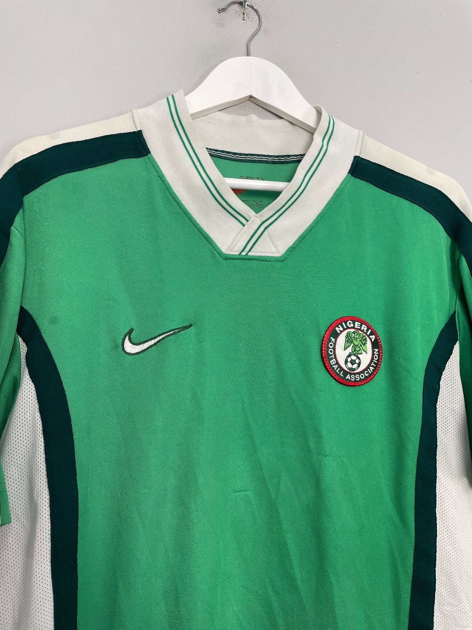 Shop 1998/00 NIGERIA HOME SHIRT (M) NIKE, classic football shirts, vintage football shirts & retro soccer jerseys at Cult Kits
