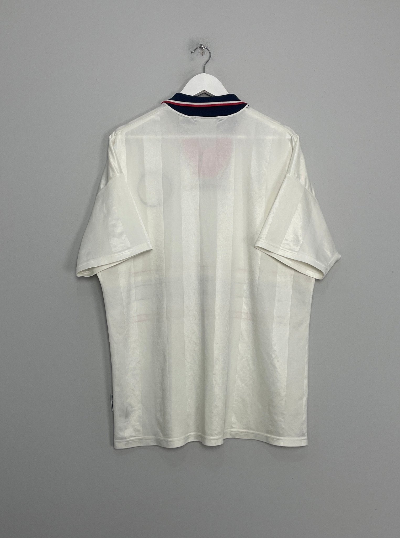 Shop 1998/00 NORWAY AWAY SHIRT (XL) UMBRO, classic football shirts, vintage football shirts & retro soccer jerseys at Cult Kits