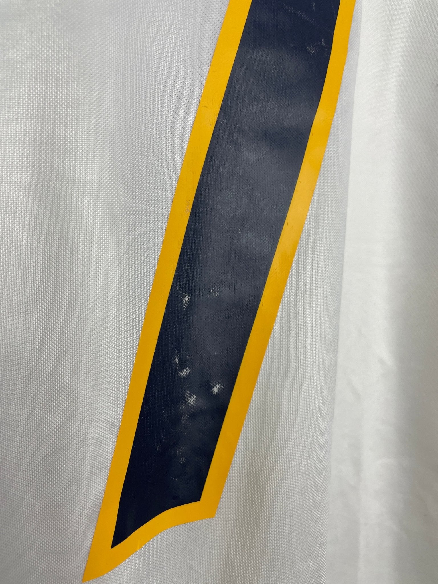 Shop 1998/00 PORTUGAL FIGO #7 AWAY SHIRT (M) NIKE, classic football shirts, vintage football shirts & retro soccer jerseys at Cult Kits