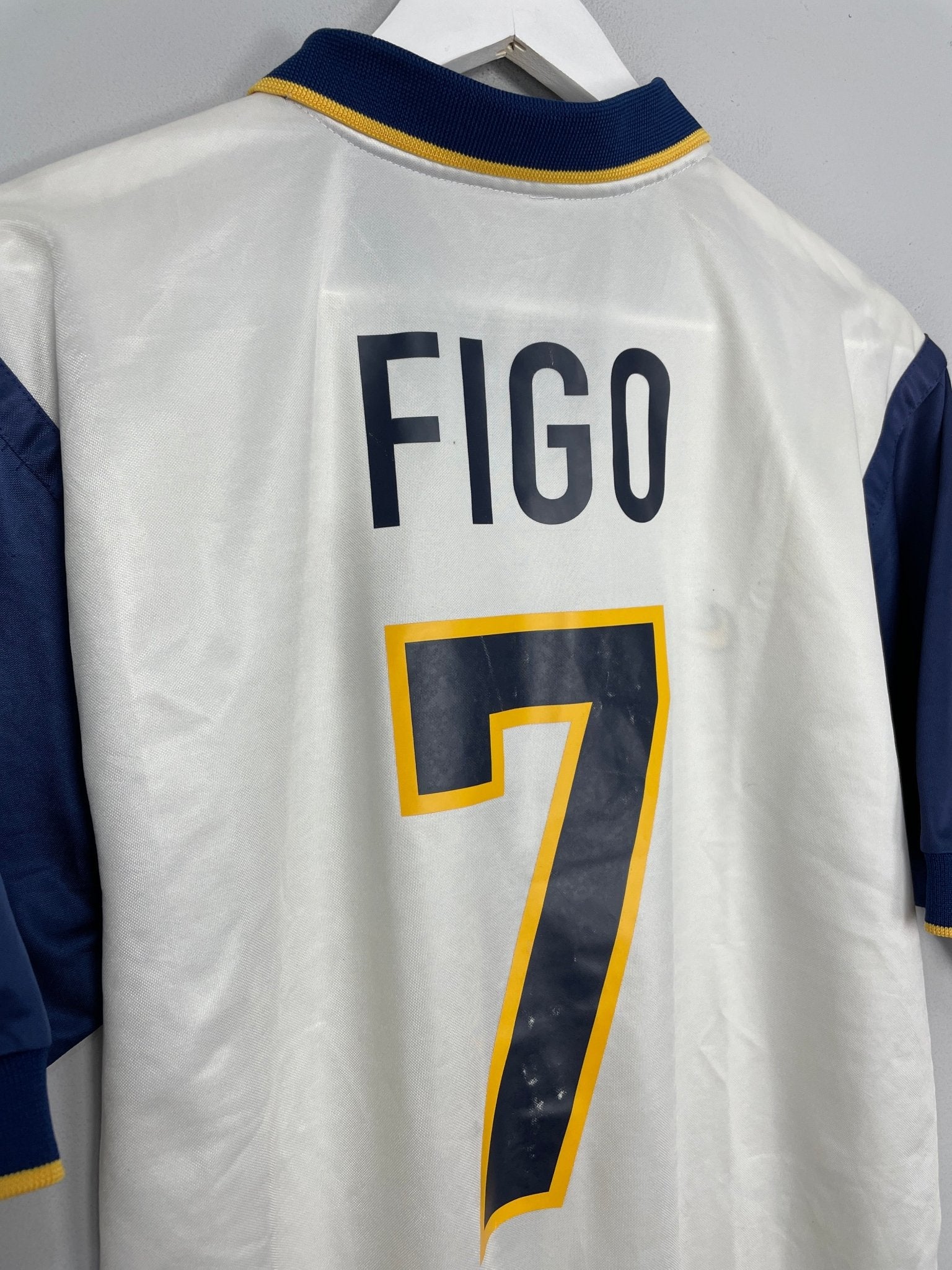 Shop 1998/00 PORTUGAL FIGO #7 AWAY SHIRT (M) NIKE, classic football shirts, vintage football shirts & retro soccer jerseys at Cult Kits