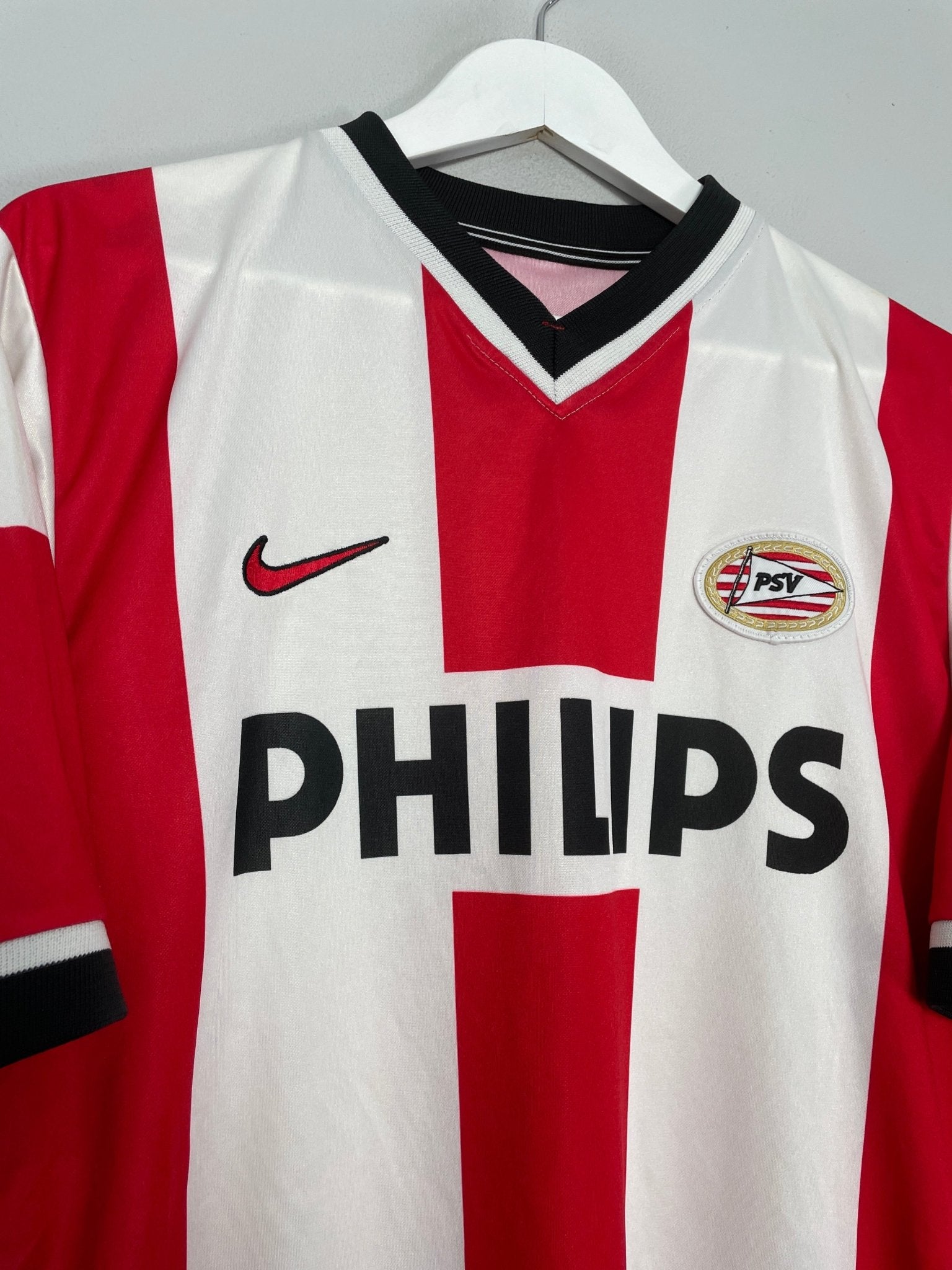 Shop 1998/00 PSV HOME SHIRT (M) NIKE, classic football shirts, vintage football shirts & retro soccer jerseys at Cult Kits