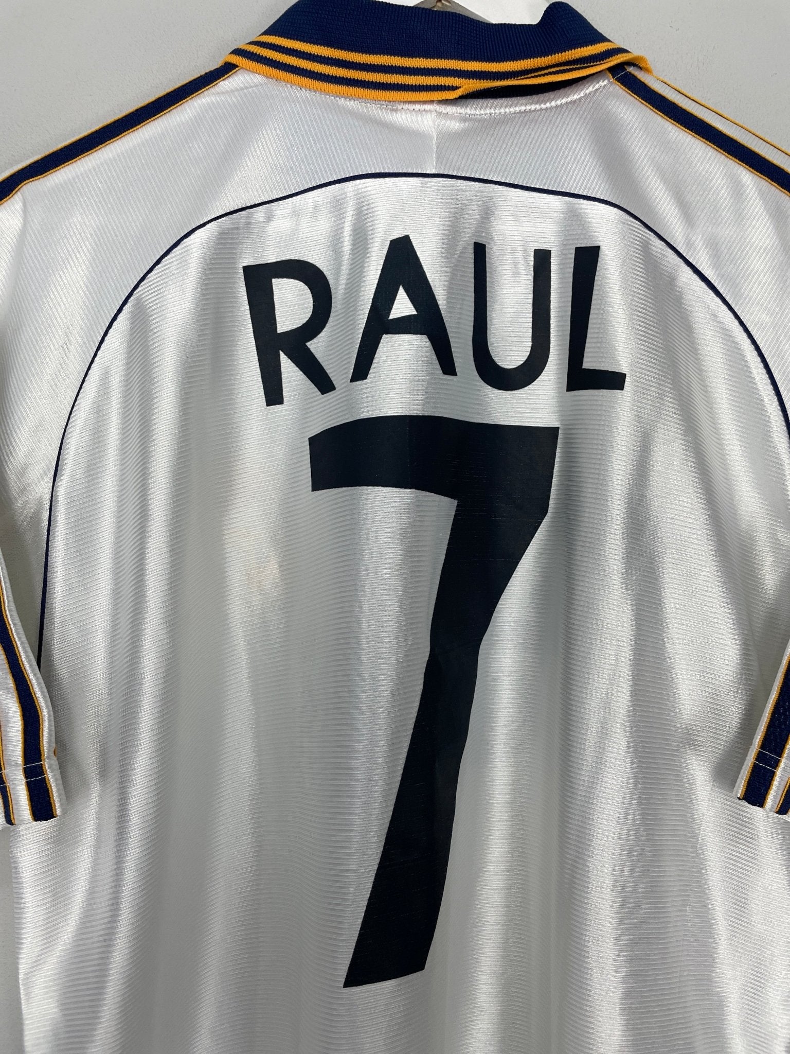 Shop 1998/00 REAL MADRID RAUL #7 HOME SHIRT (M) ADIDAS, classic football shirts, vintage football shirts & retro soccer jerseys at Cult Kits