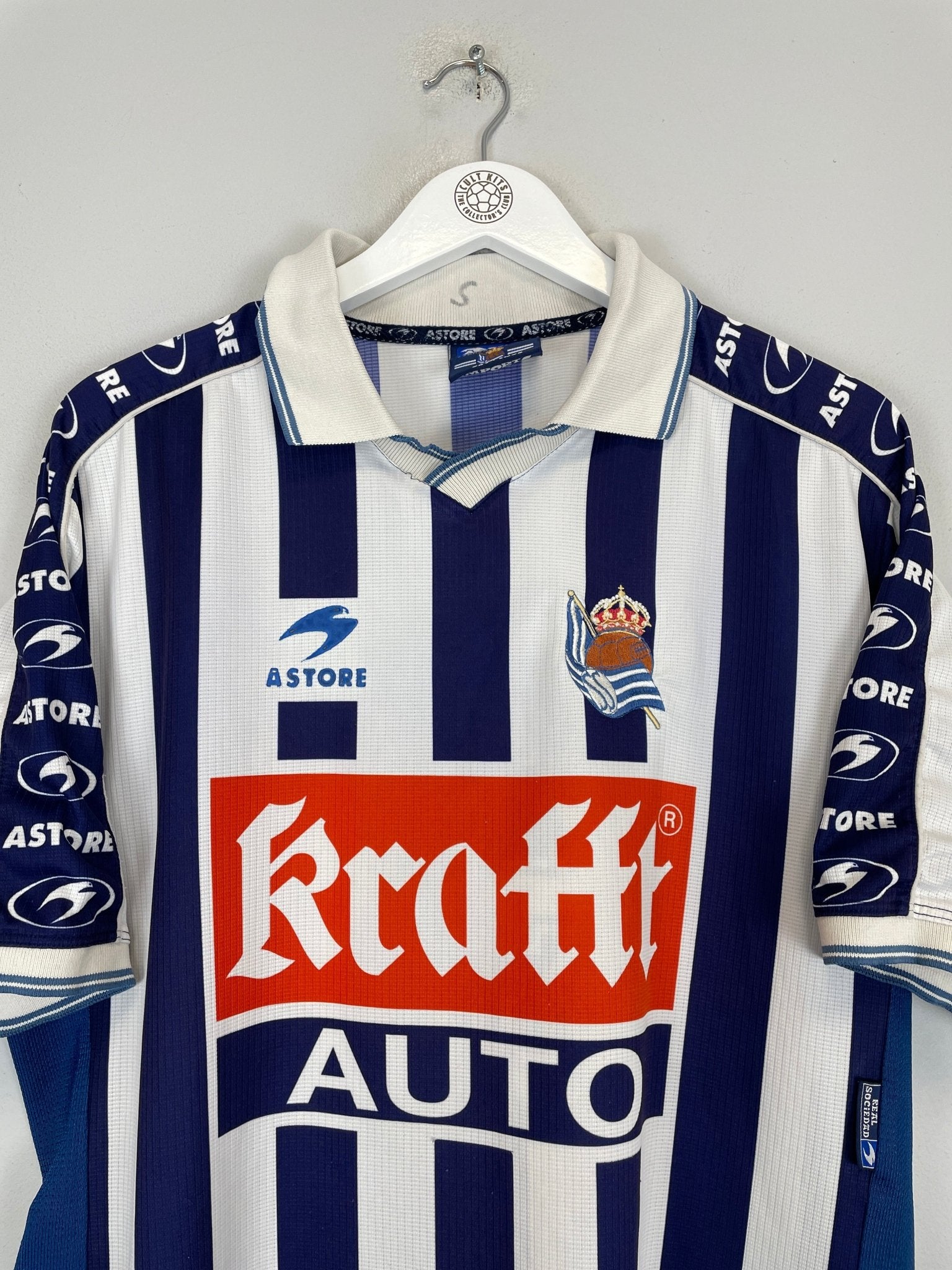 Shop 1998/00 REAL SOCIEDAD #9 HOME SHIRT (XL) ASTORE, classic football shirts, vintage football shirts & retro soccer jerseys at Cult Kits