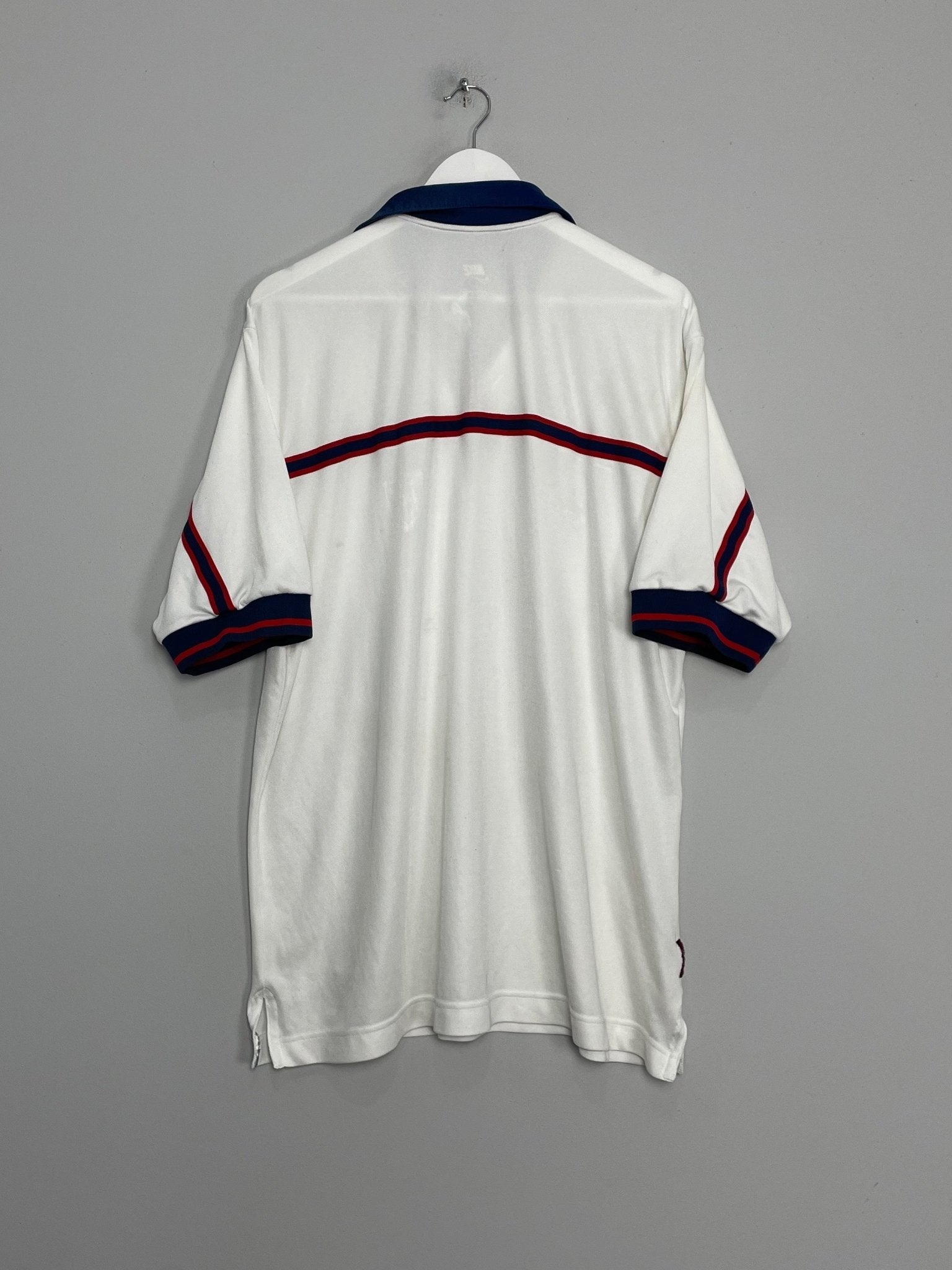 Shop 1998/00 USA HOME SHIRT (XL) NIKE, classic football shirts, vintage football shirts & retro soccer jerseys at Cult Kits