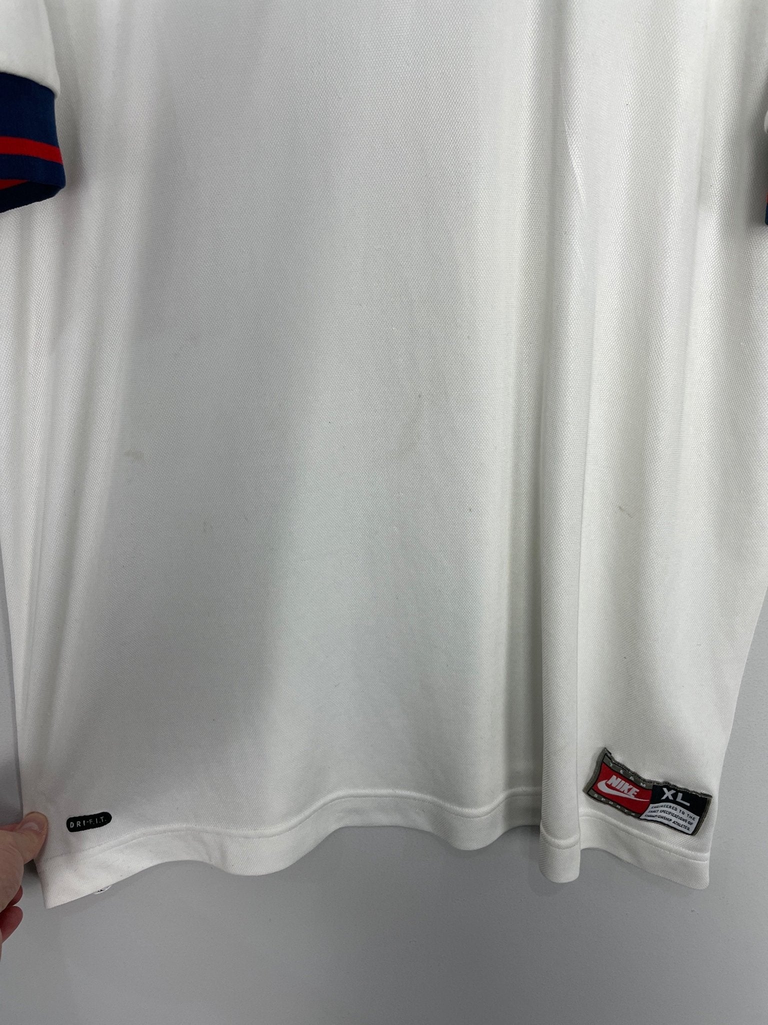 Shop 1998/00 USA HOME SHIRT (XL) NIKE, classic football shirts, vintage football shirts & retro soccer jerseys at Cult Kits