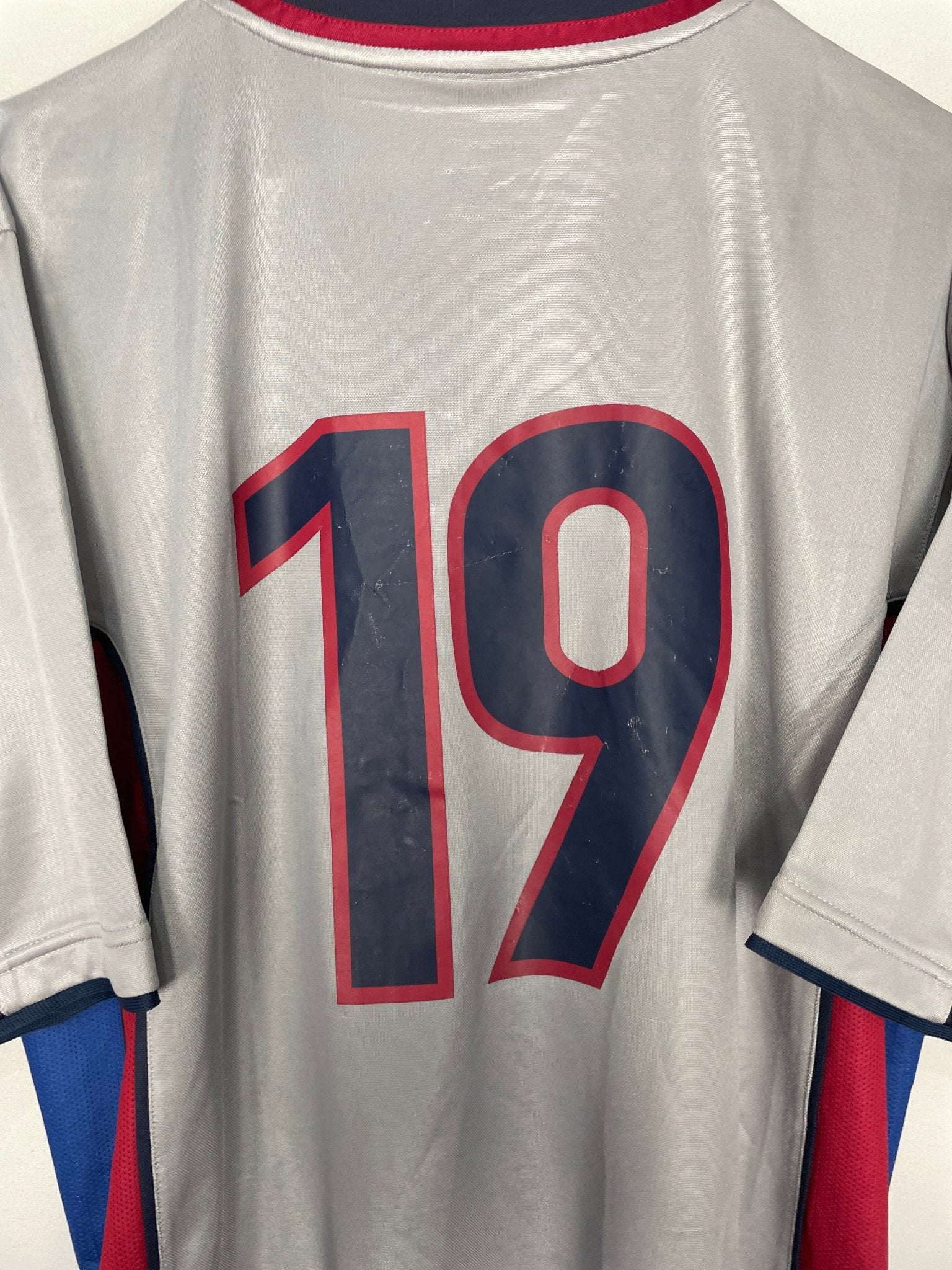 Shop 1998/01 BARCELONA #19 *PLAYER ISSUE* BNWT AWAY SHIRT (XL) NIKE, classic football shirts, vintage football shirts & retro soccer jerseys at Cult Kits