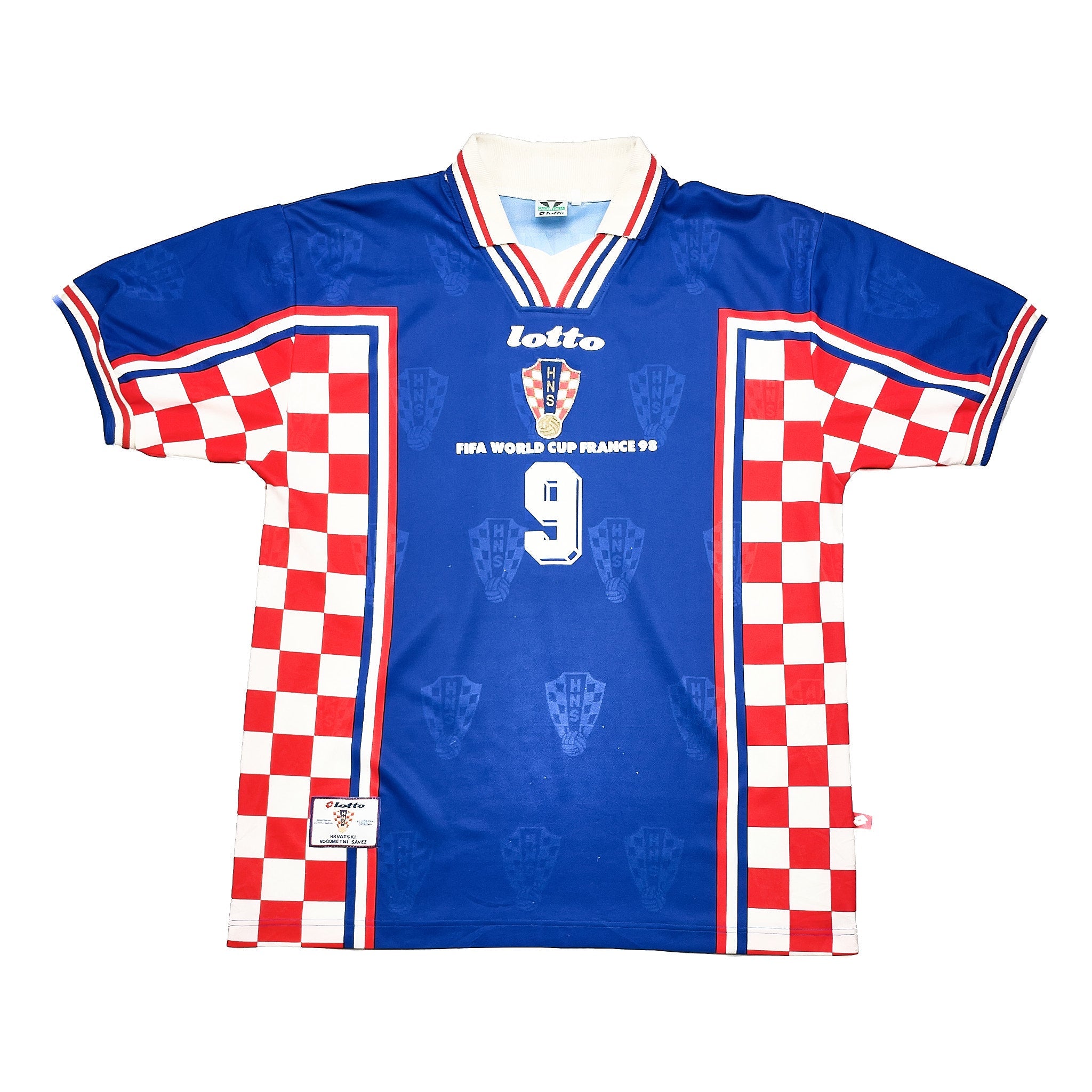 Buy 1998/01 Croatia Suker 9 Away Shirt (XL) Lotto ~ Free worldwide shipping ~ Authentic Vintage Football Shirts from Cult Kits