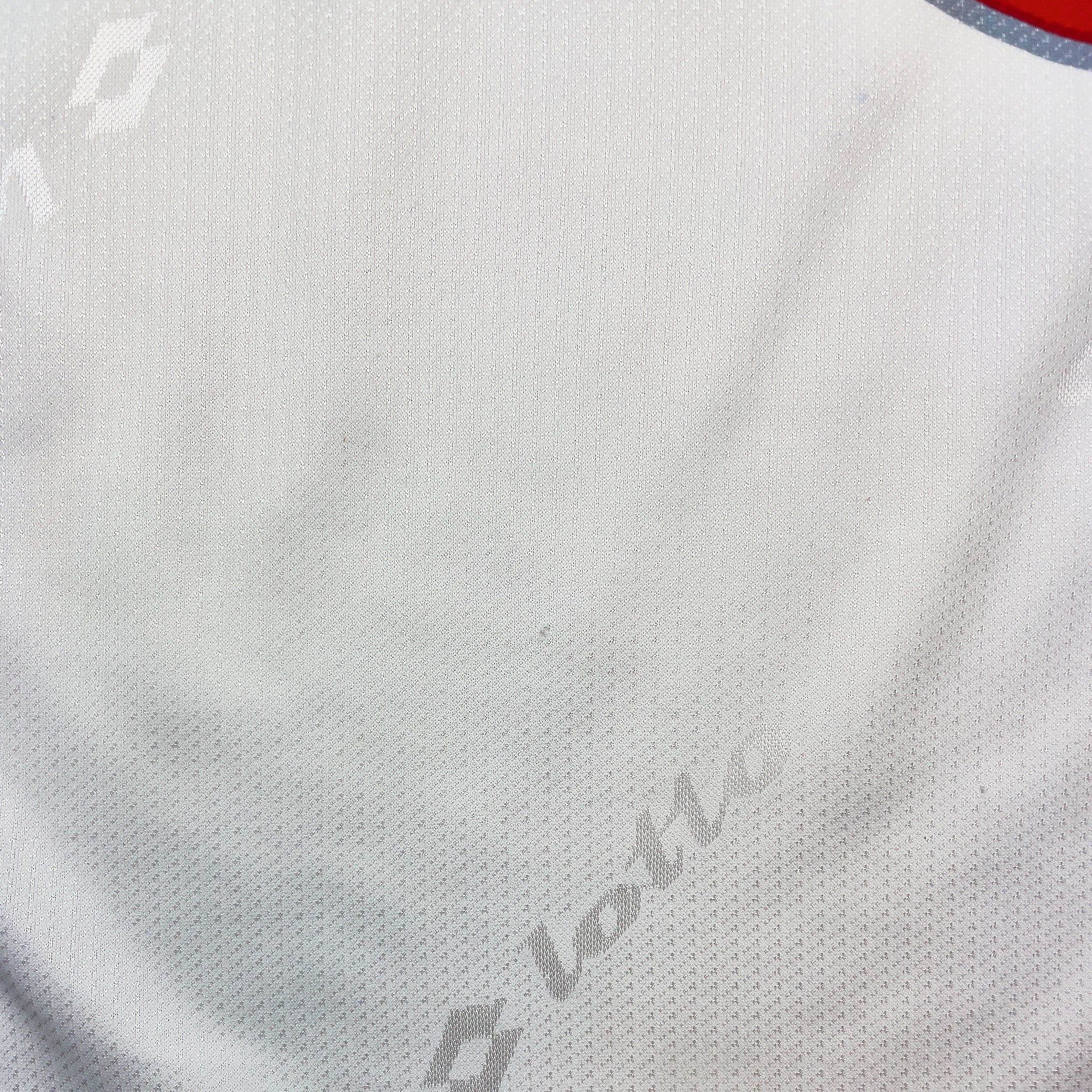 Buy 1998/01 Croatia Suker 9 Home Shirt (XL) Lotto ~ Free worldwide shipping ~ Authentic Vintage Football Shirts from Cult Kits