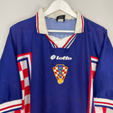 Shop 1998/01 CROATIA SUKER #9 HOME SHIRT (XL) LOTTO, classic football shirts, vintage football shirts & retro soccer jerseys at Cult Kits