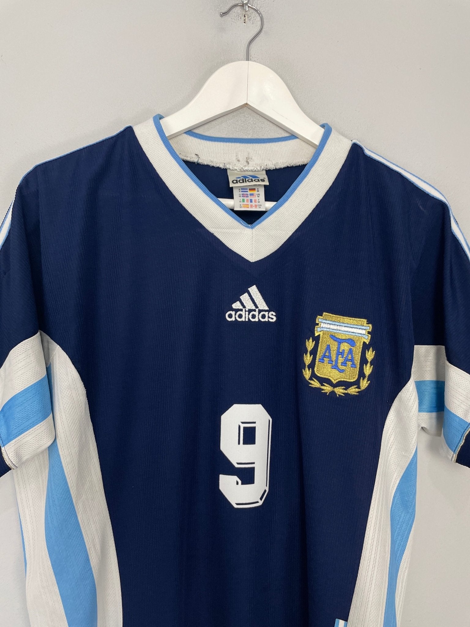 Shop 1998/99 ARGENTINA BATISTUTA #9 AWAY SHIRT (M) ADIDAS, classic football shirts, vintage football shirts & retro soccer jerseys at Cult Kits