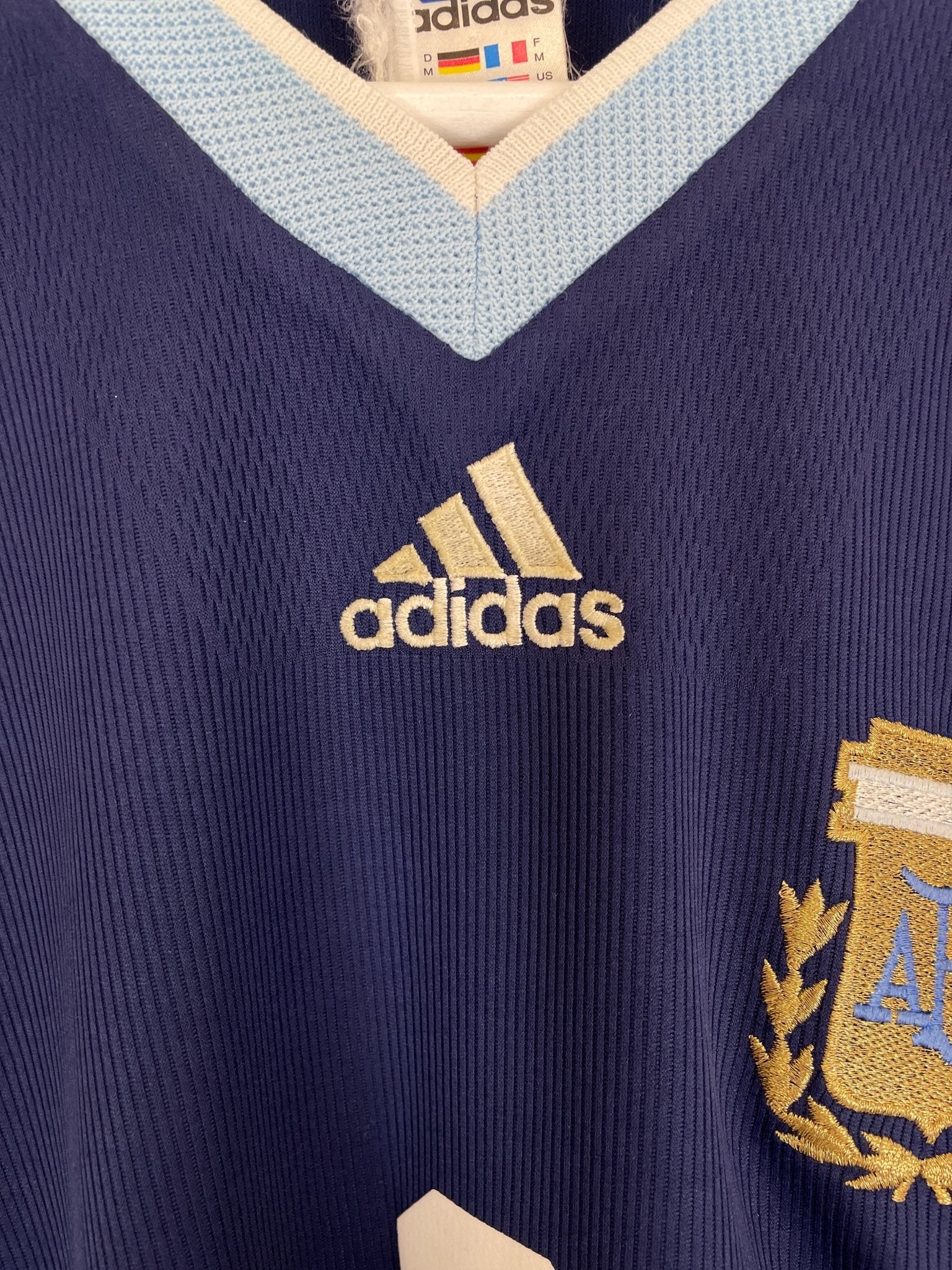 Shop 1998/99 ARGENTINA BATISTUTA #9 AWAY SHIRT (M) ADIDAS, classic football shirts, vintage football shirts & retro soccer jerseys at Cult Kits