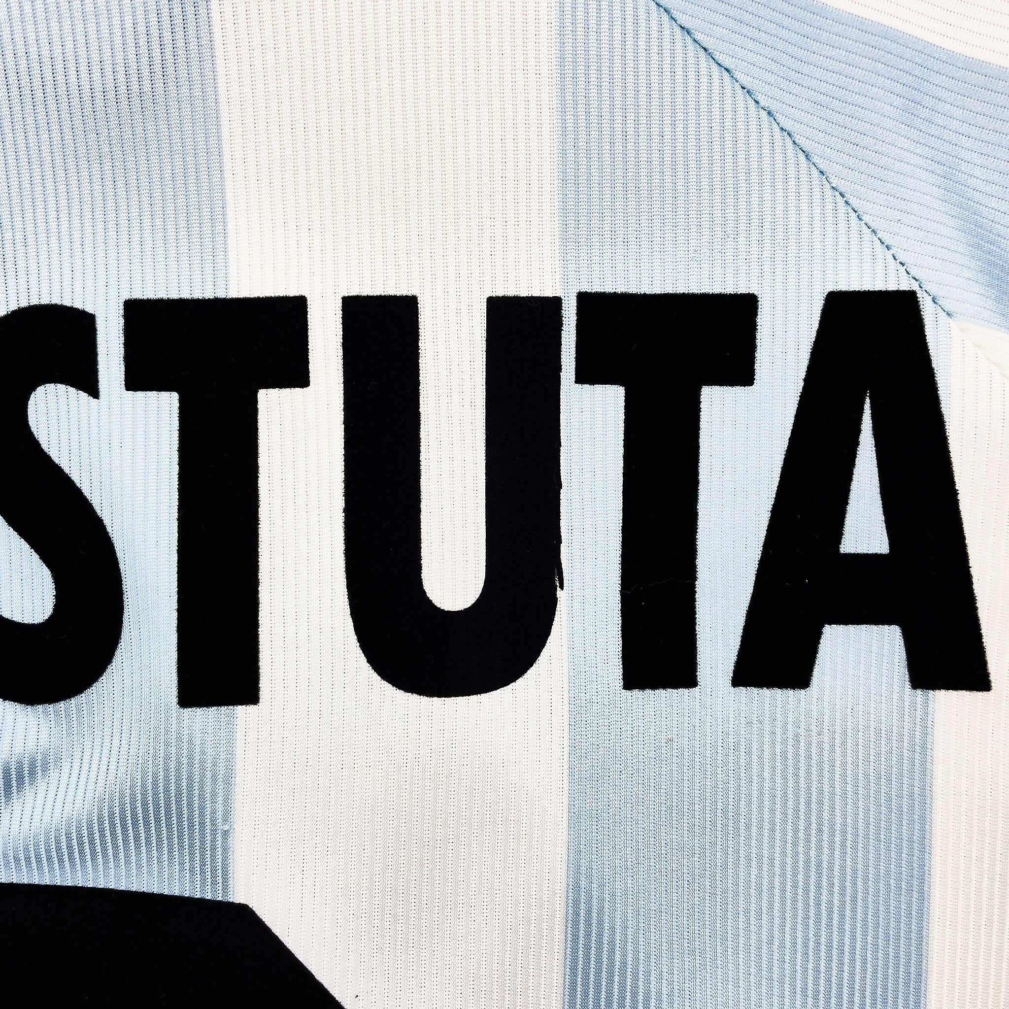 Buy 1998/99 Argentina Batistuta 9 Home Shirt (L) Adidas ~ Free worldwide shipping ~ Authentic Vintage Football Shirts from Cult Kits