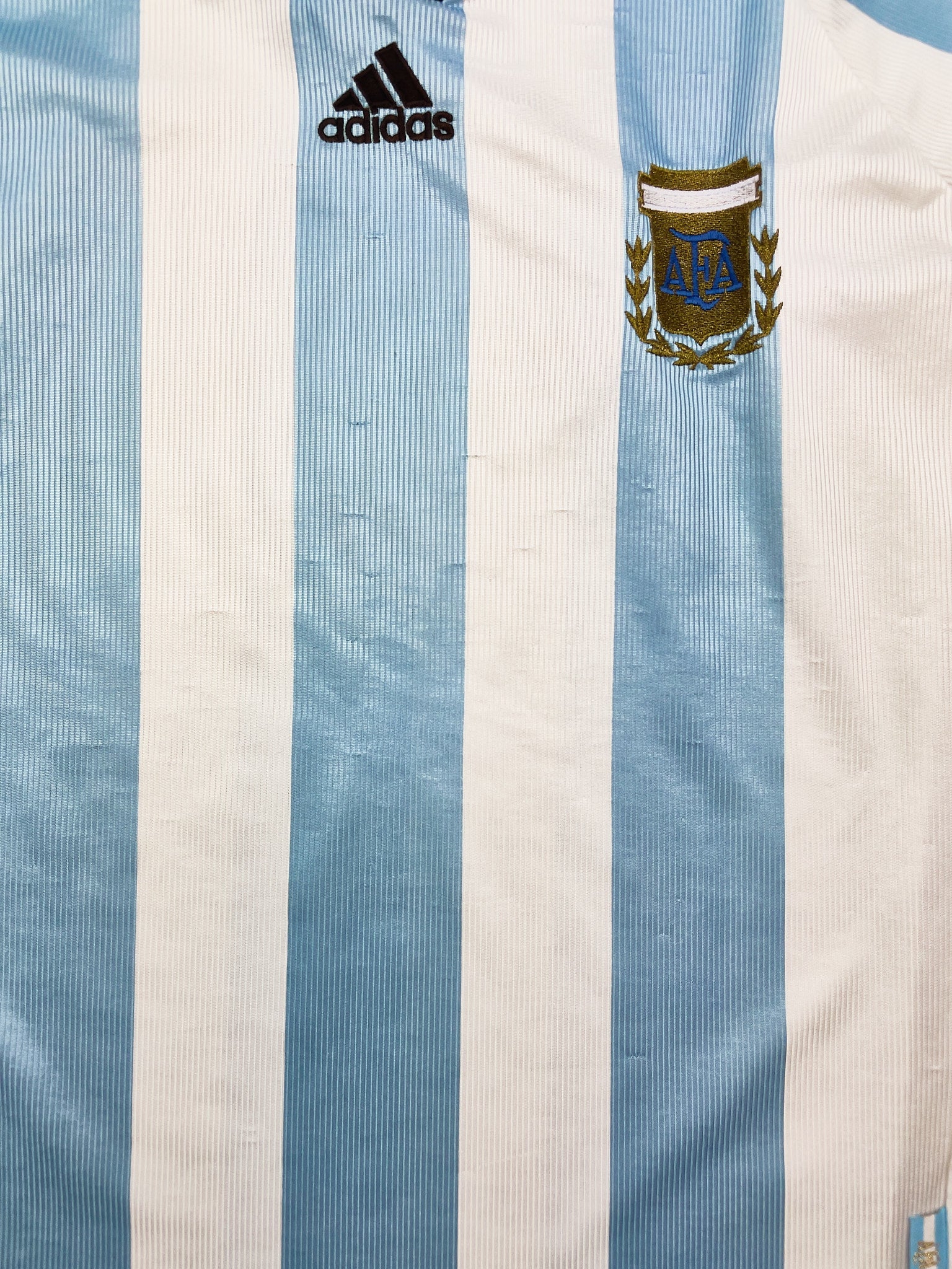 Buy 1998/99 Argentina Home Shirt (XL) Adidas ~ Free worldwide shipping ~ Authentic Vintage Football Shirts from Cult Kits