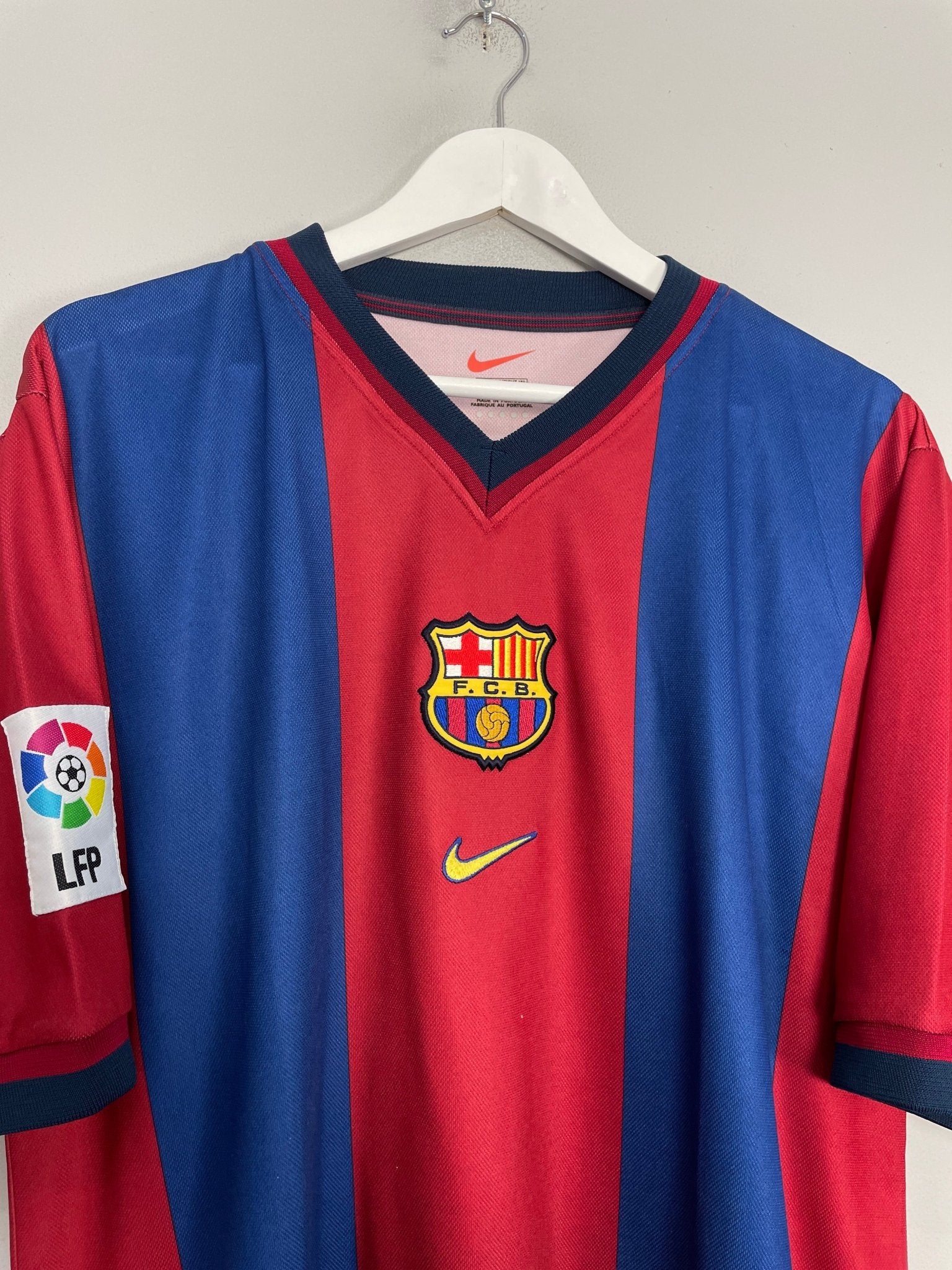 Shop 1998/99 BARCELONA GUARDIOLA #4 HOME SHIRT (L) NIKE, classic football shirts, vintage football shirts & retro soccer jerseys at Cult Kits