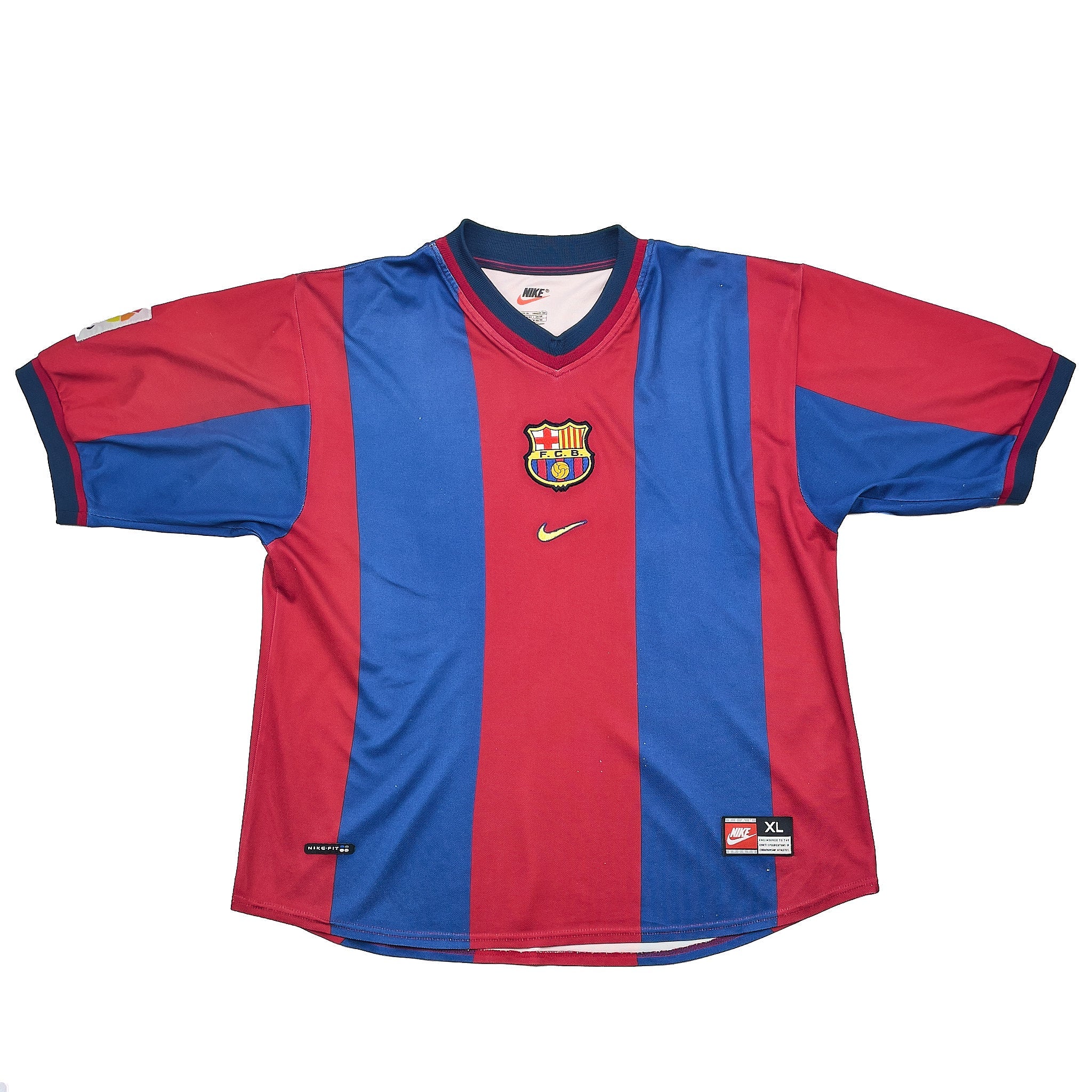 Buy 1998/99 BARCELONA XAVI 26 HOME SHIRT (XL) NIKE ~ Free worldwide shipping available ~ Authentic Vintage Football Shirts from Cult Kits