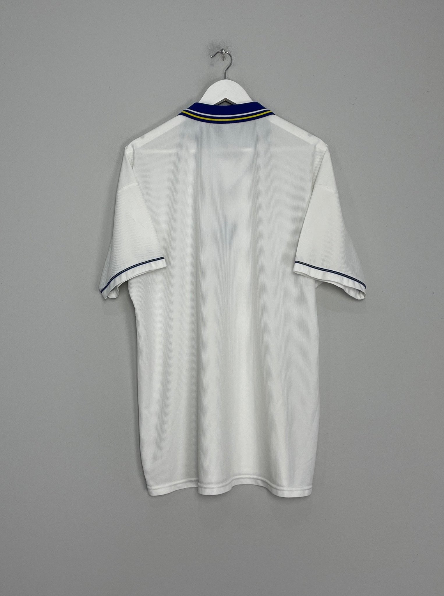 Shop 1998/99 CHELSEA AWAY SHIRT (XL) UMBRO, classic football shirts, vintage football shirts & retro soccer jerseys at Cult Kits