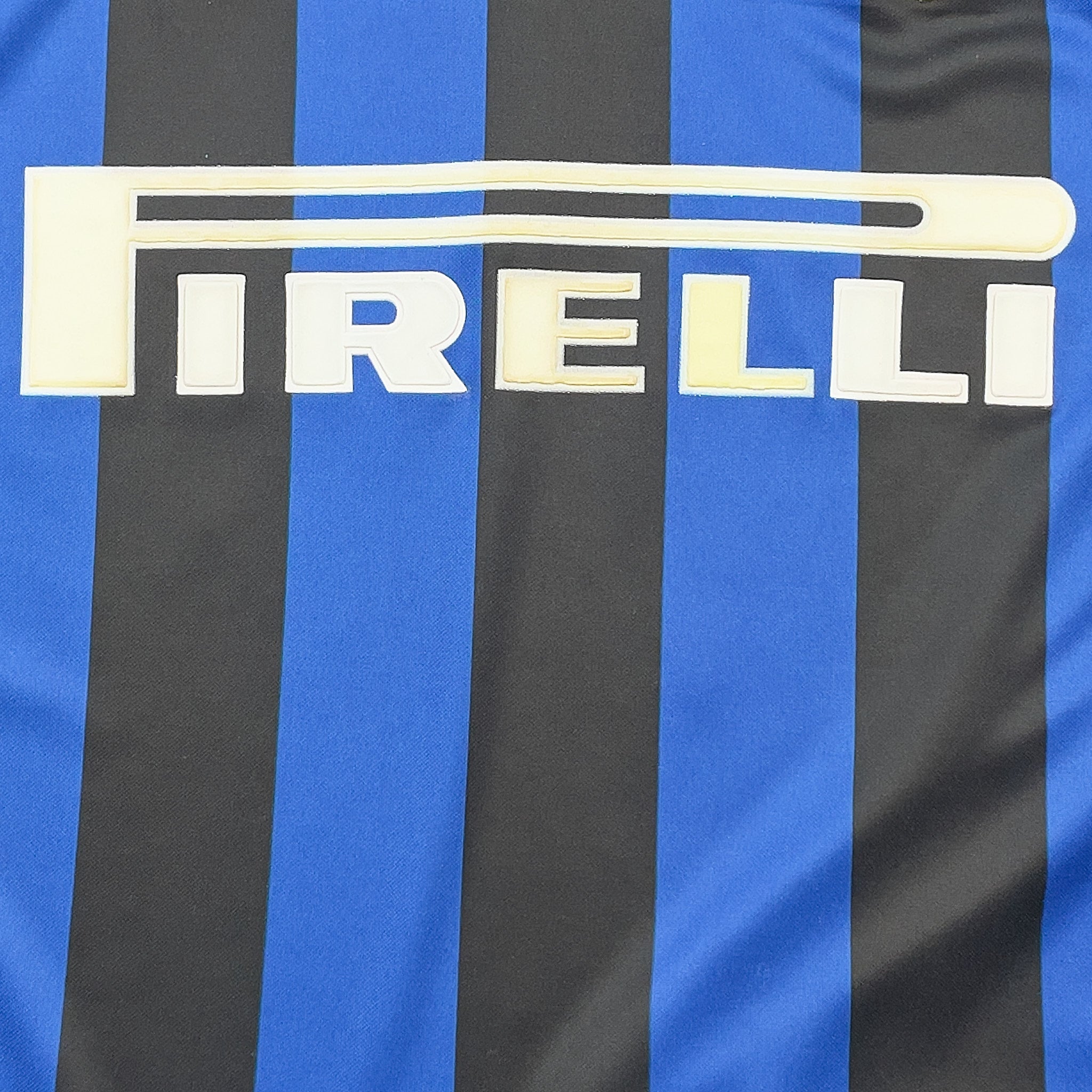 Buy 1998/99 Inter Milan Baggio 10 Home Shirt (XL) Nike ~ Free worldwide shipping available ~ Authentic Vintage Football Shirts from Cult Kits