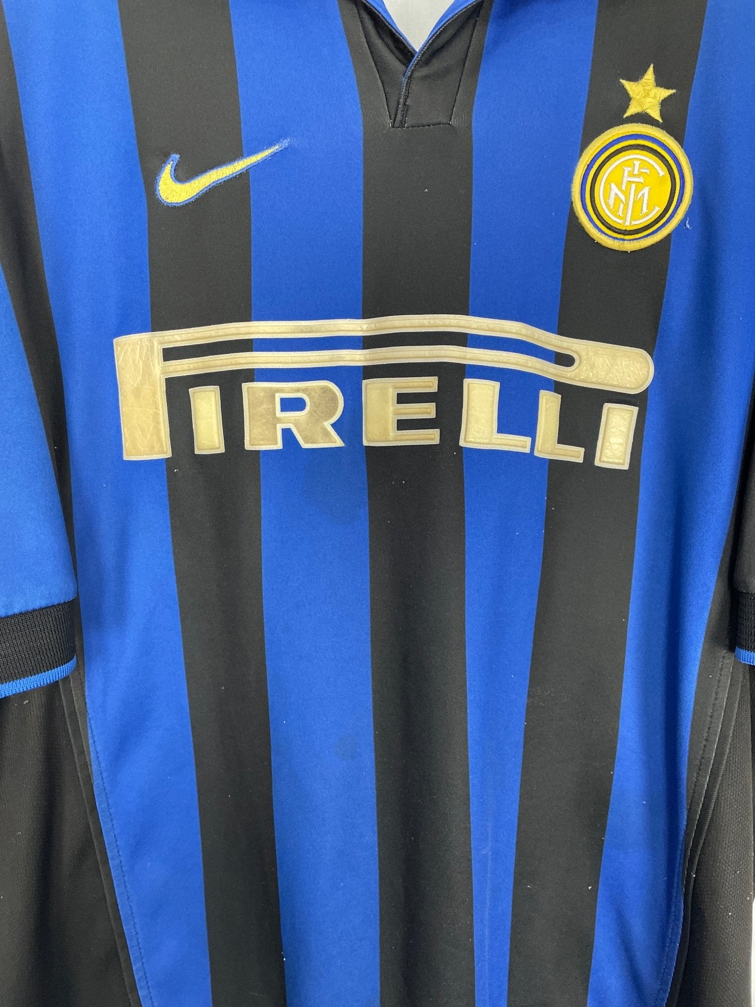 Shop 1998/99 INTER MILAN HOME SHIRT (XL) NIKE, classic football shirts, vintage football shirts & retro soccer jerseys at Cult Kits